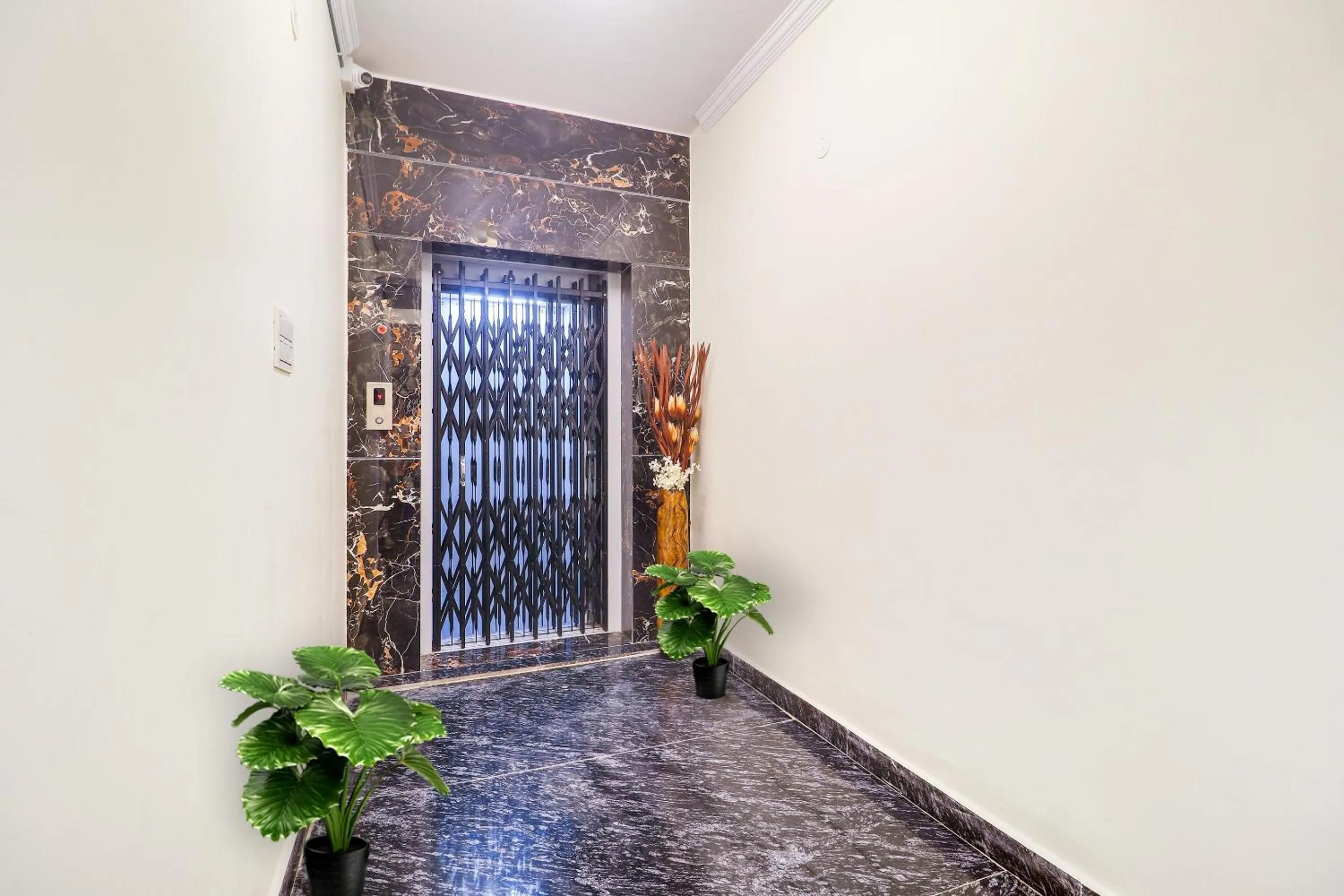 Lobby or reception in Collection O Rio Kondapur Near Rahavendra Colony