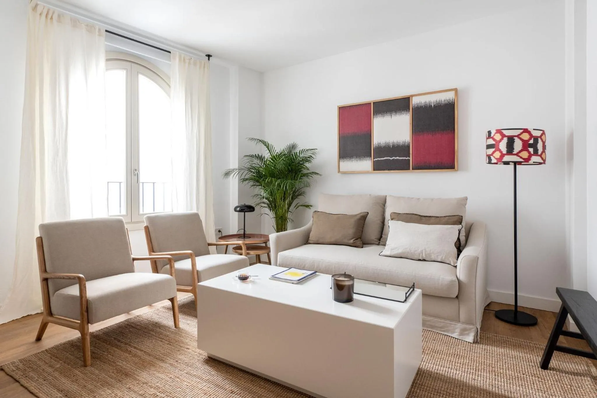 Communal lounge/ TV room in Tetuán 15 Boutique Apartments by Hommyhome