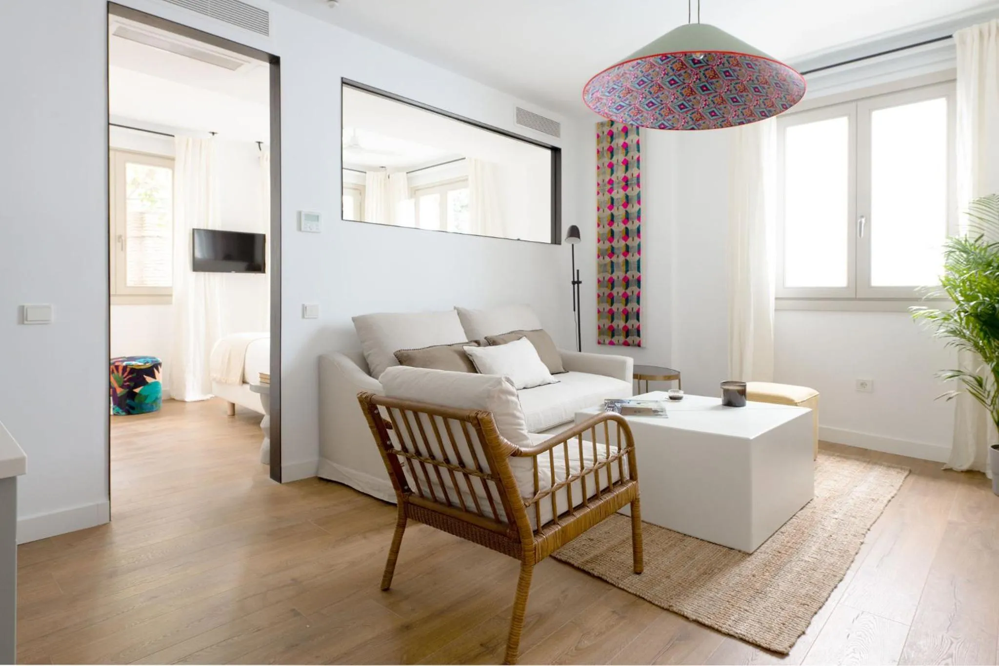 Communal lounge/ TV room in Tetuán 15 Boutique Apartments by Hommyhome