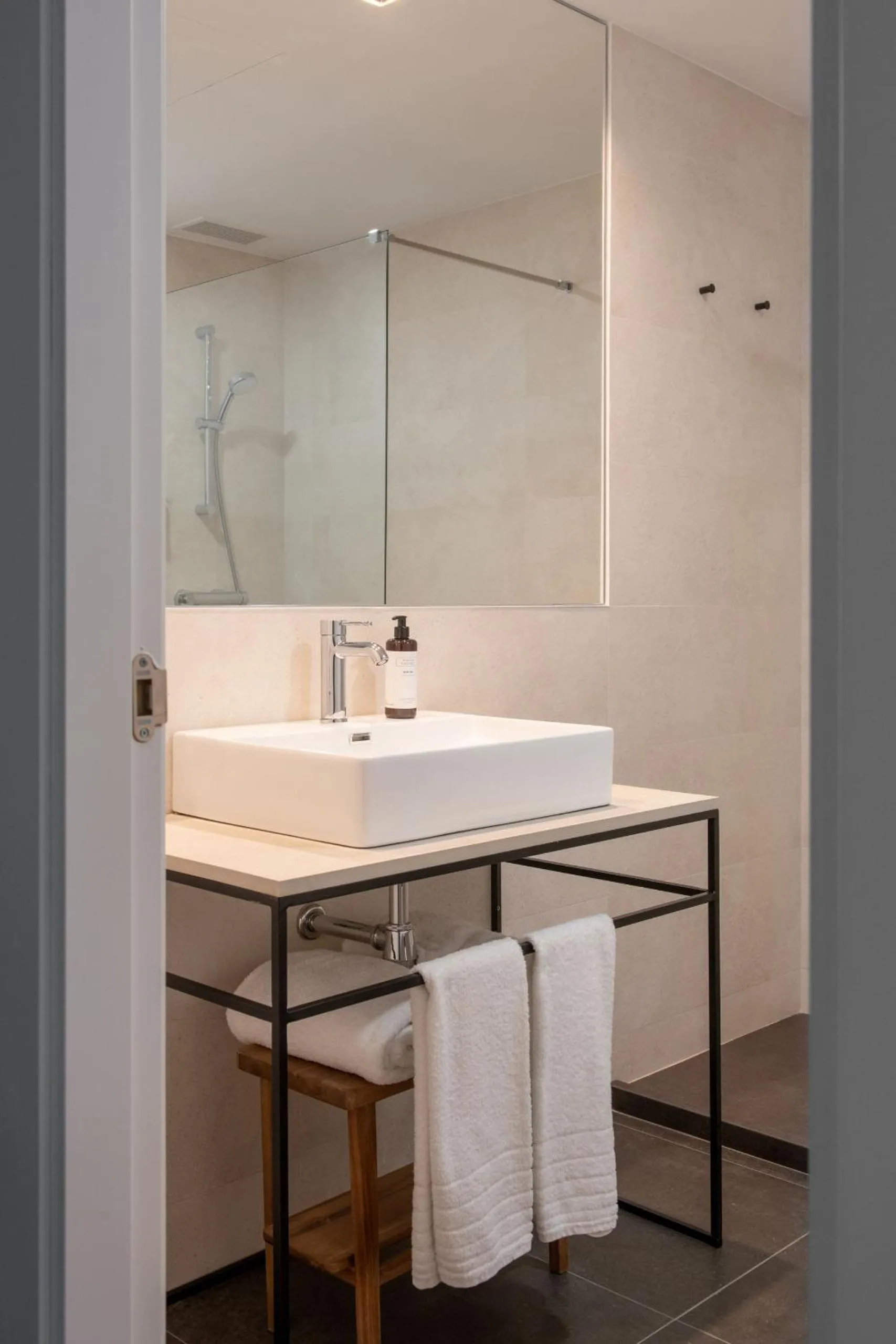 Bathroom in Tetuán 15 Boutique Apartments by Hommyhome