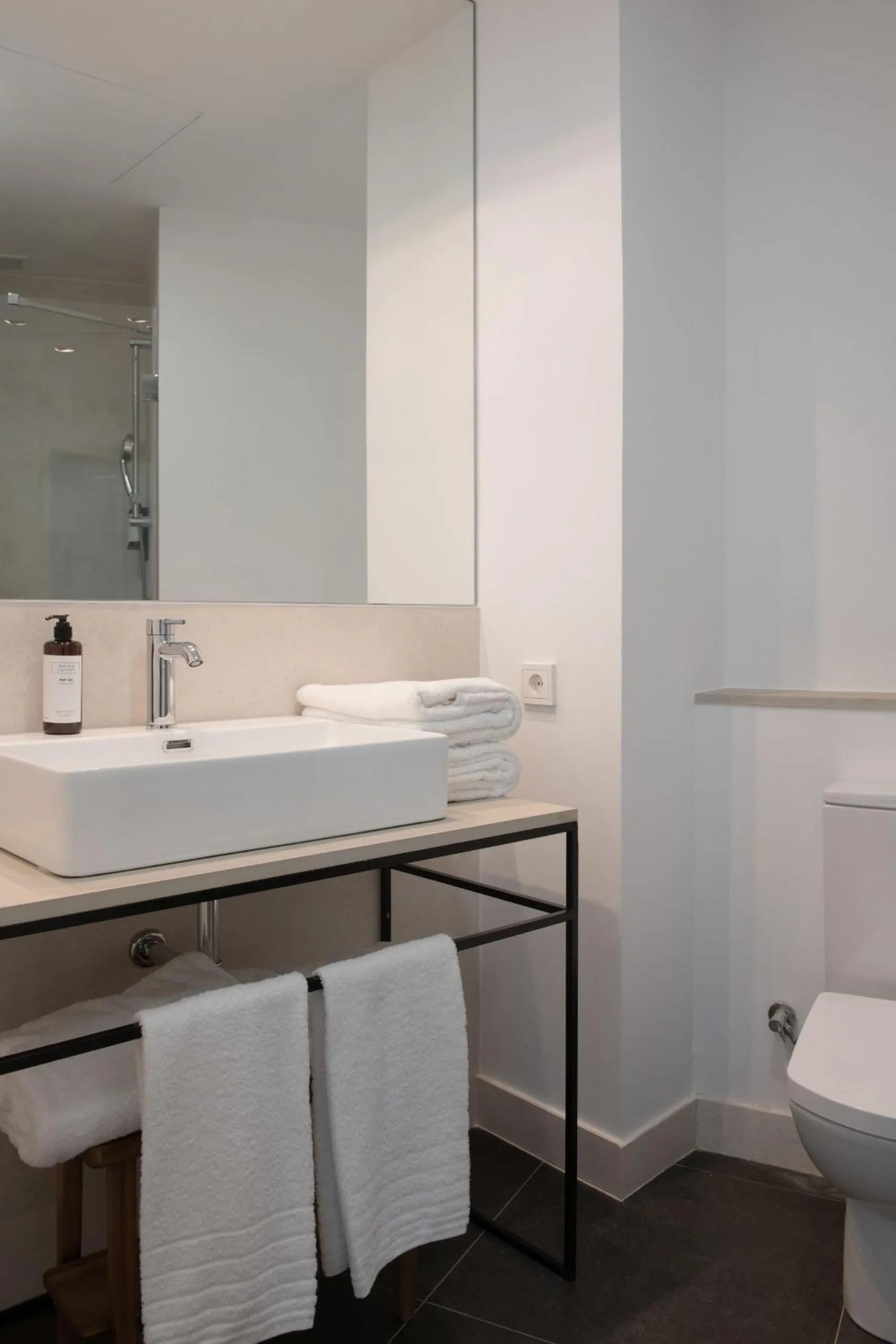 Bathroom in Tetuán 15 Boutique Apartments by Hommyhome