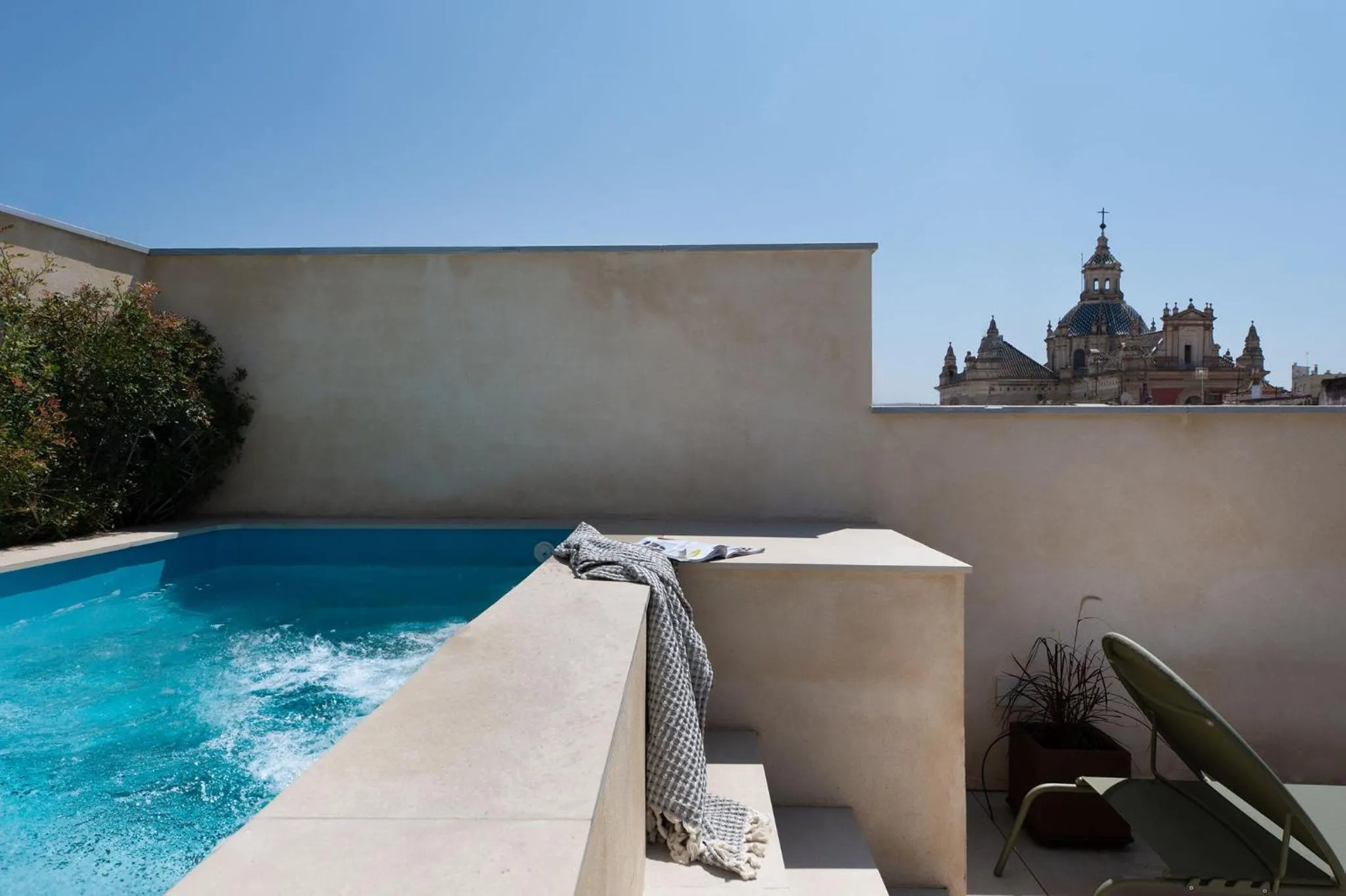 Property building in Tetuán 15 Boutique Apartments by Hommyhome