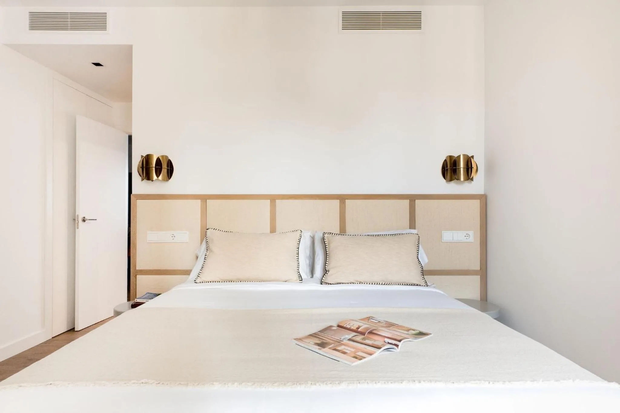 Bed in Tetuán 15 Boutique Apartments by Hommyhome