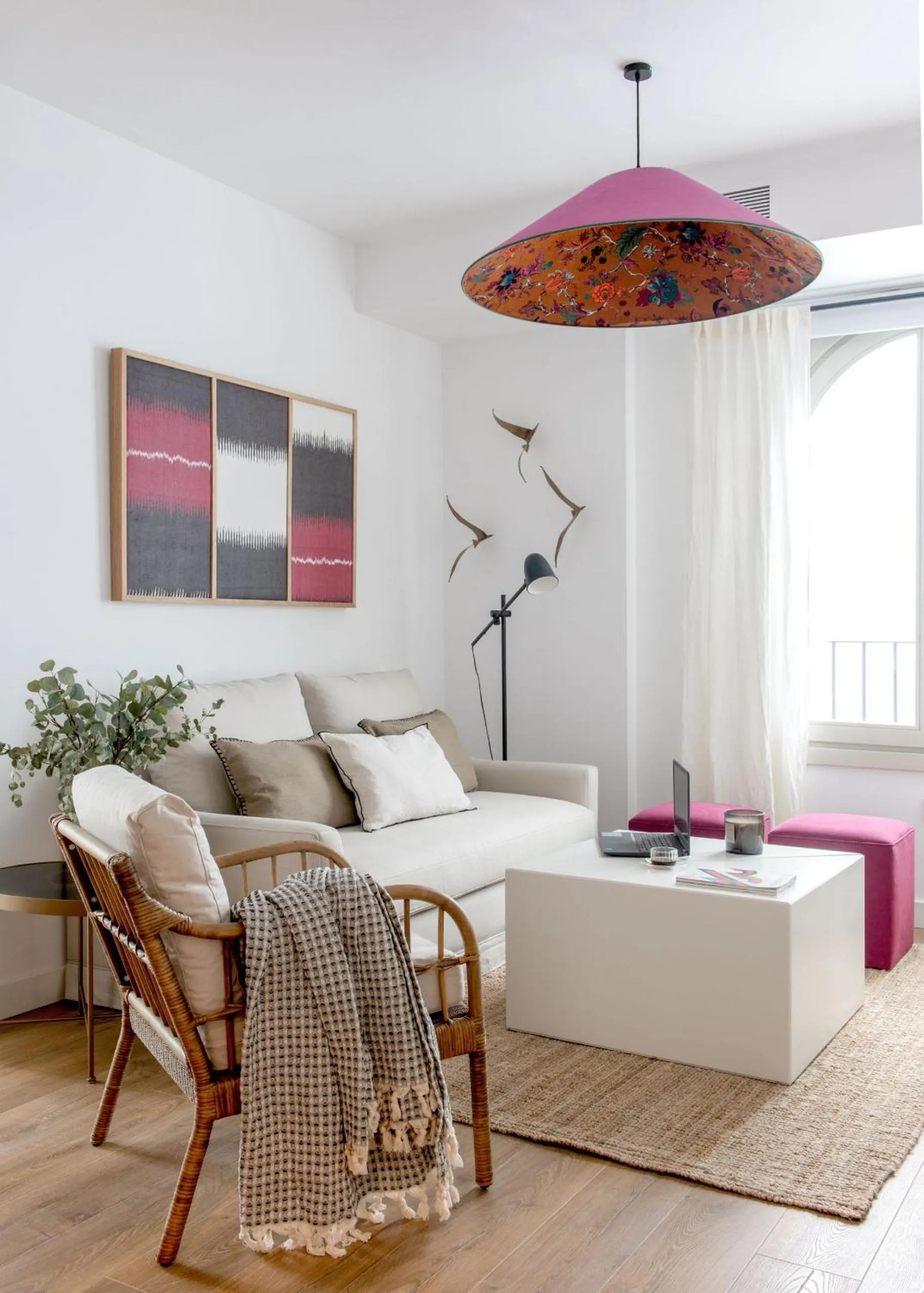 Communal lounge/ TV room in Tetuán 15 Boutique Apartments by Hommyhome