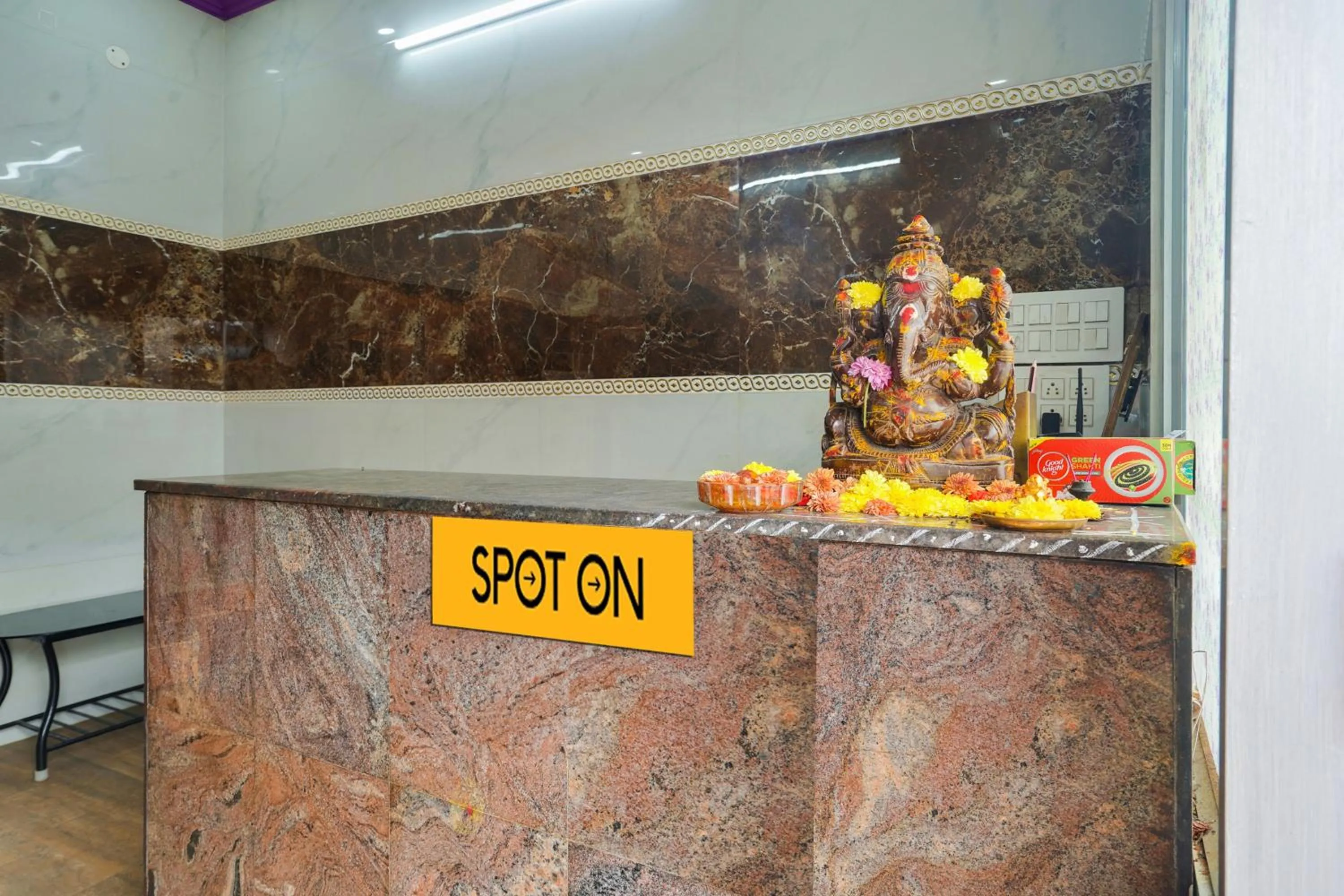 Lobby or reception in SPOT ON New ROYAL LODGE