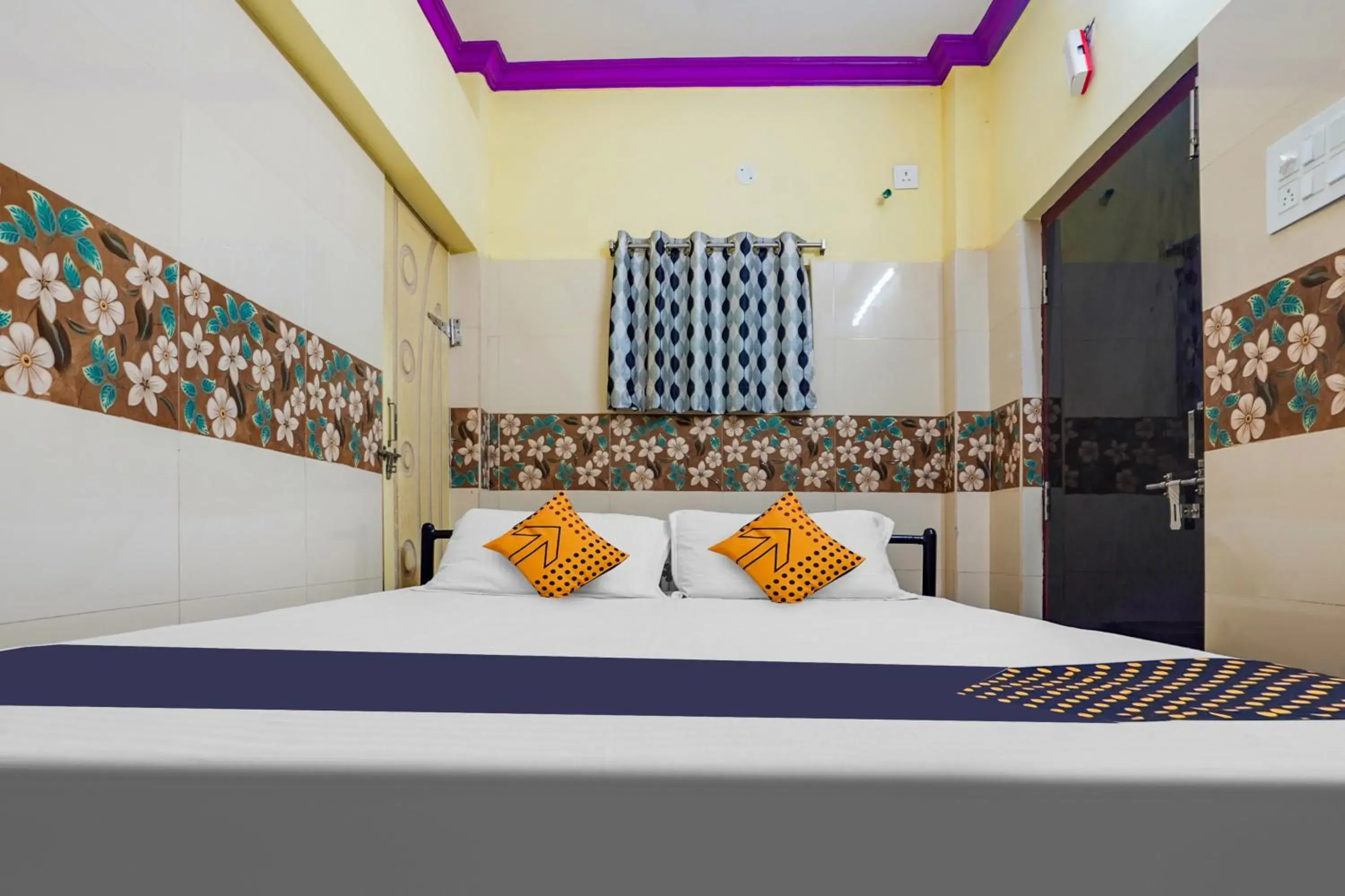 SPOT ON New ROYAL LODGE SPOT ON New ROYAL LODGE