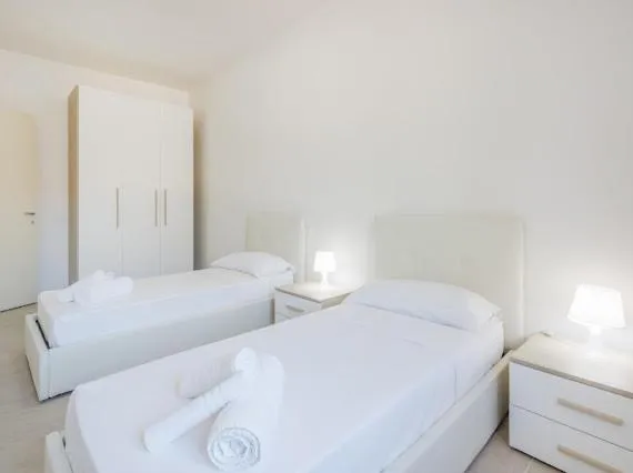 Bed in Nour Apartments - Castramajora Alloggi