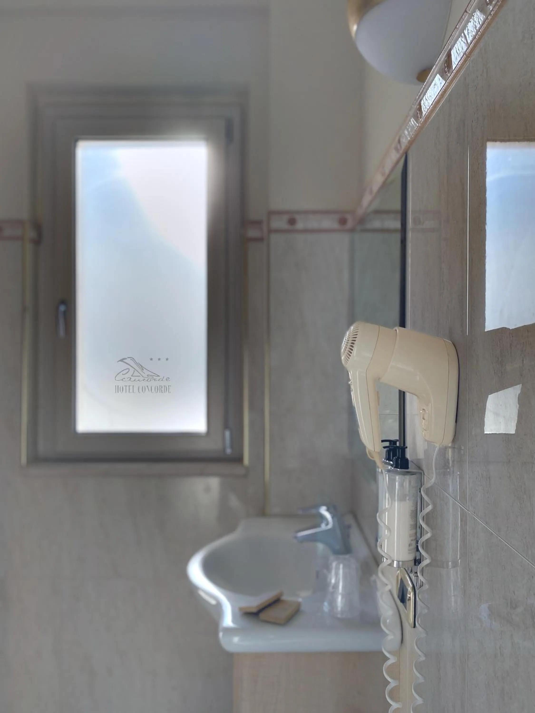 Bathroom in HOTEL CONCORDE