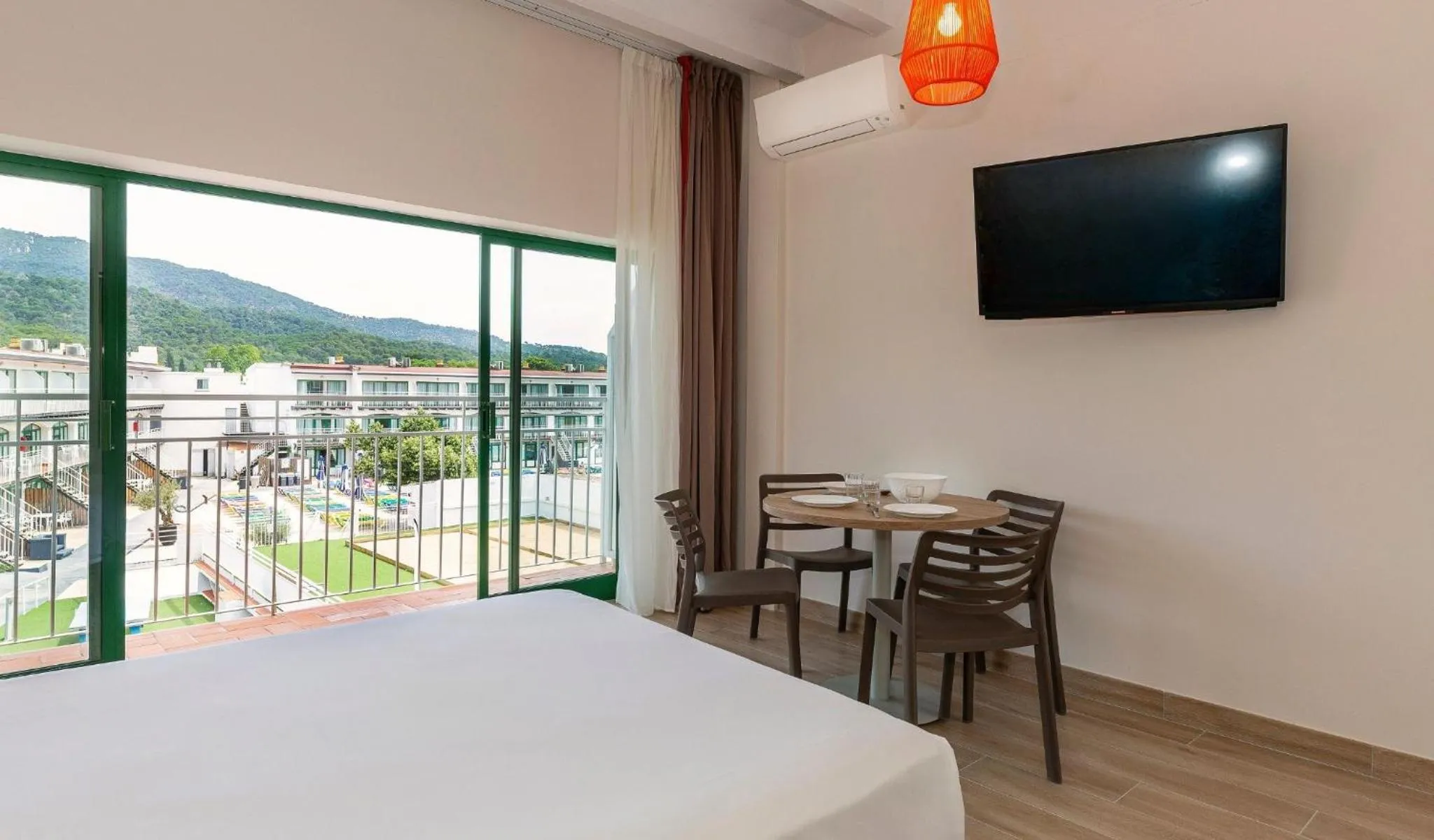 Bed in Medplaya Aparthotel Sant Eloi