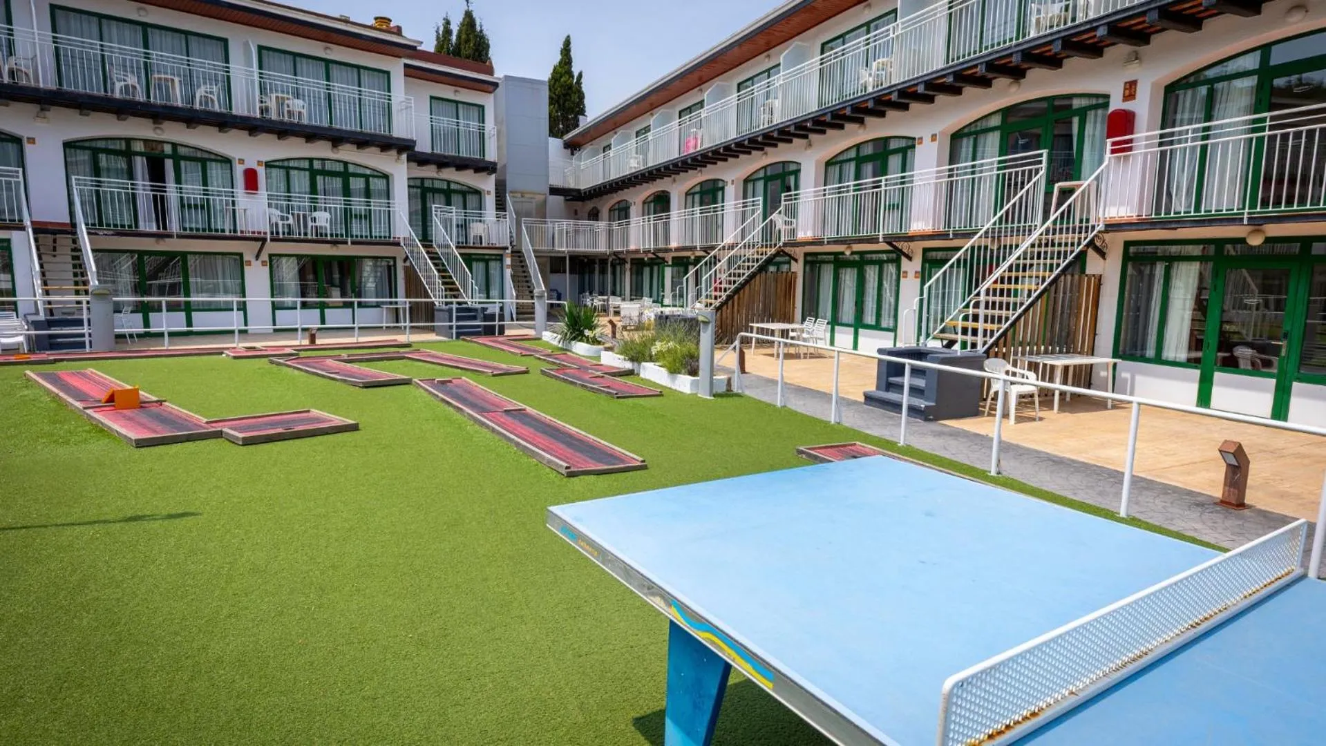 Minigolf in Medplaya Aparthotel Sant Eloi
