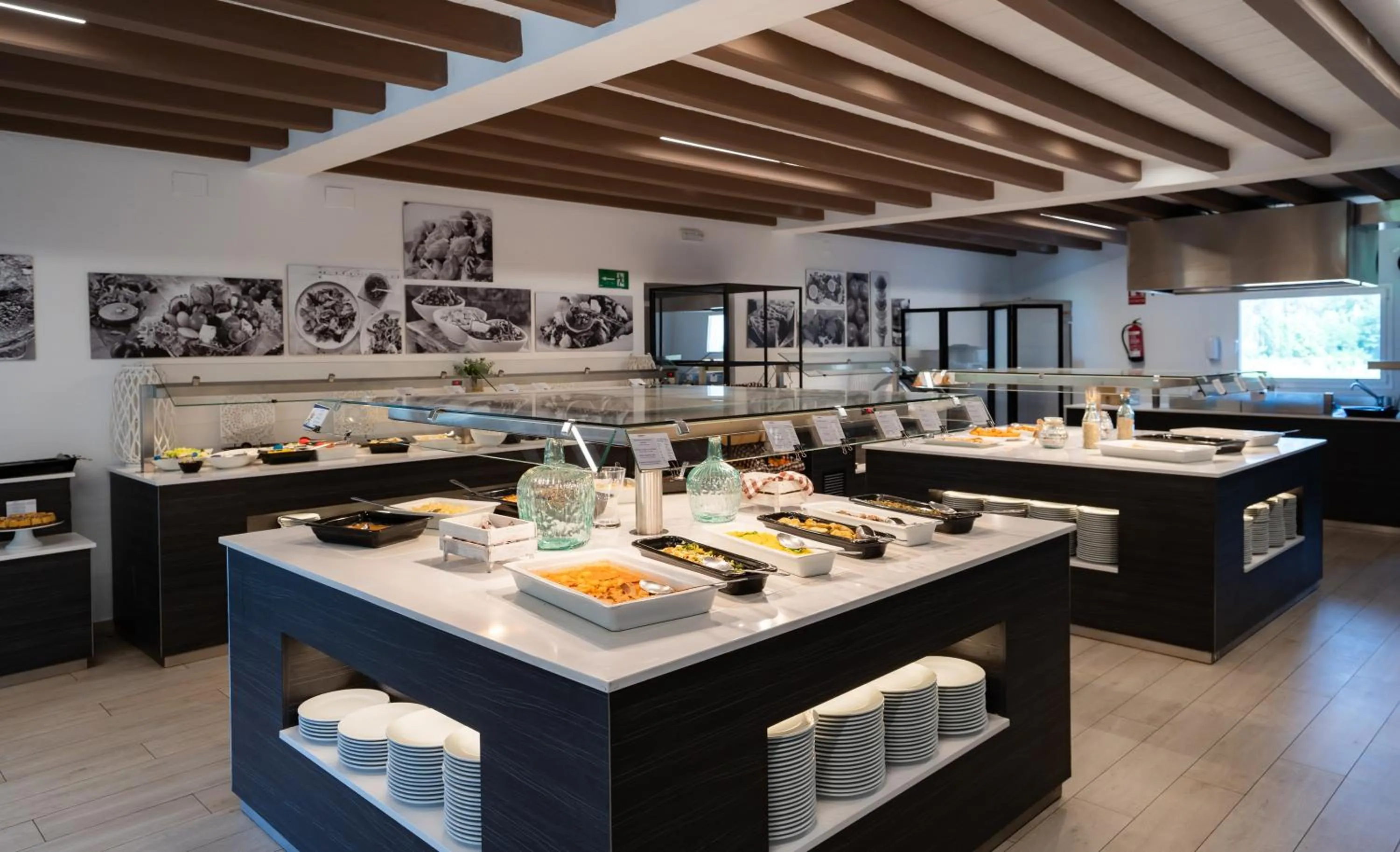 Restaurant/places to eat in Medplaya Aparthotel Sant Eloi