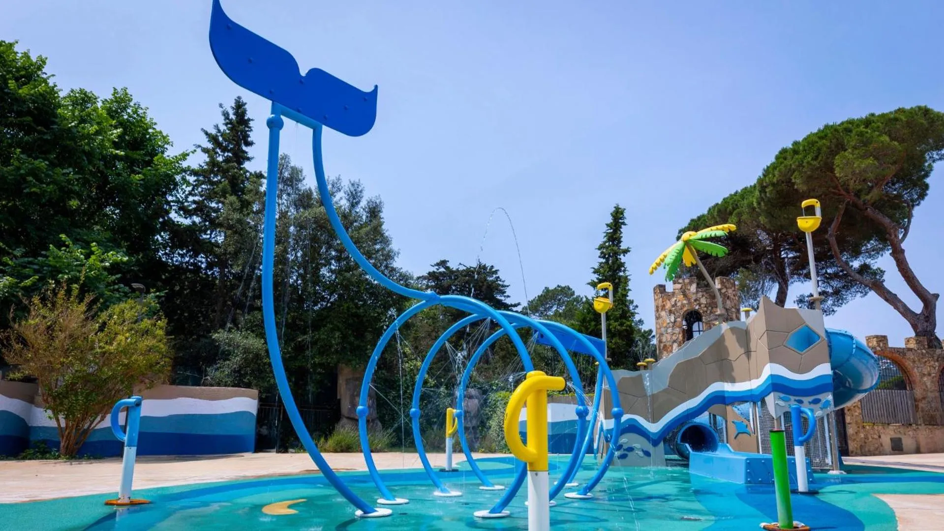 Aqua park in Medplaya Aparthotel Sant Eloi
