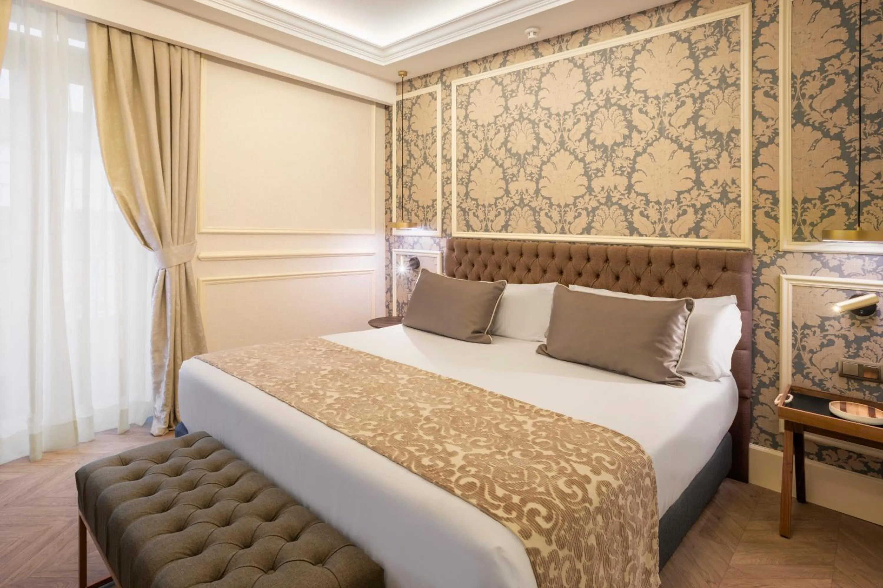 Bedroom, Bed in Catalonia Las Cortes