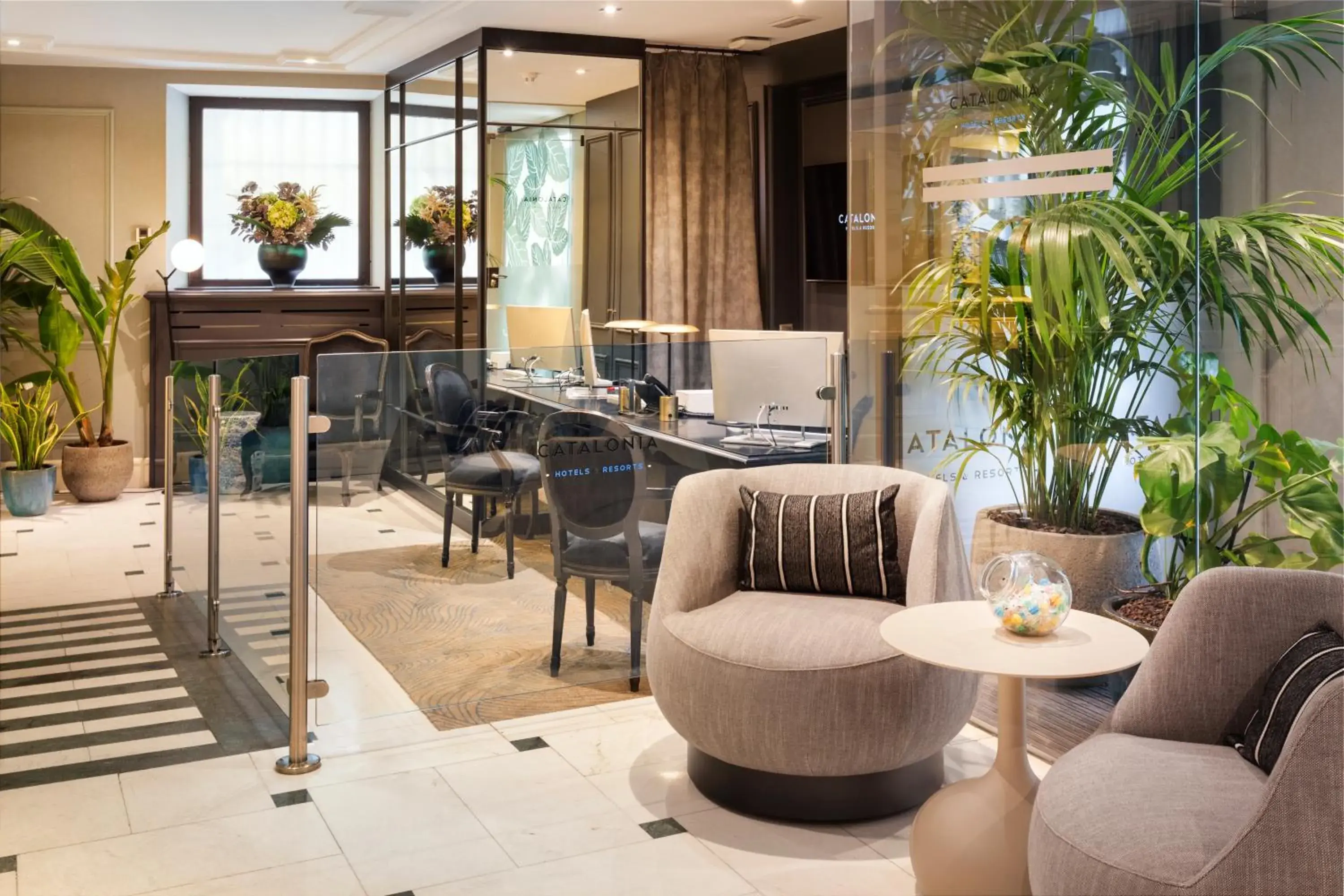 Lobby or reception in Catalonia Las Cortes Lobby or reception in Catalonia Las Cortes