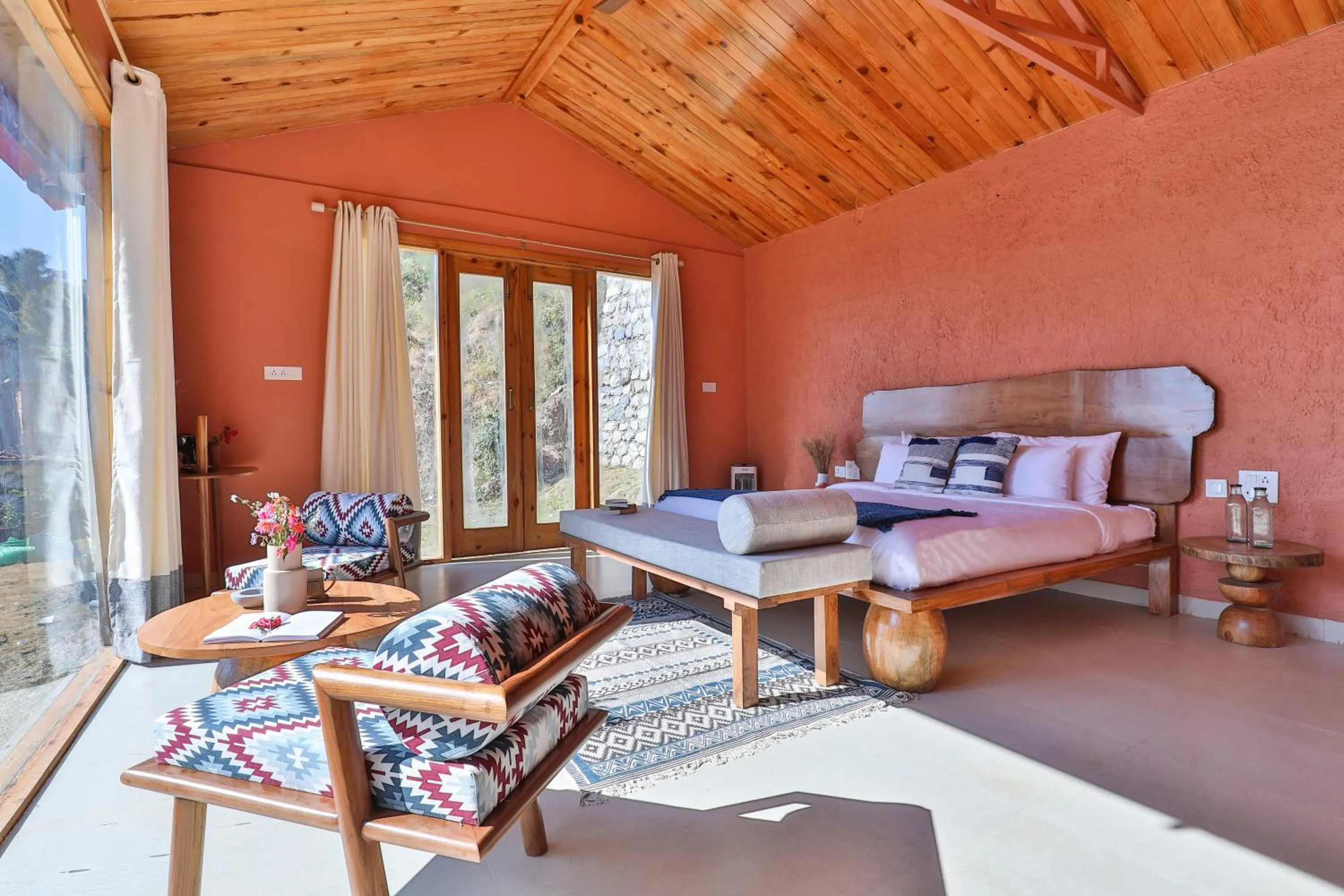 Photo of the whole room, Bed in Seclude Pangot, Perch