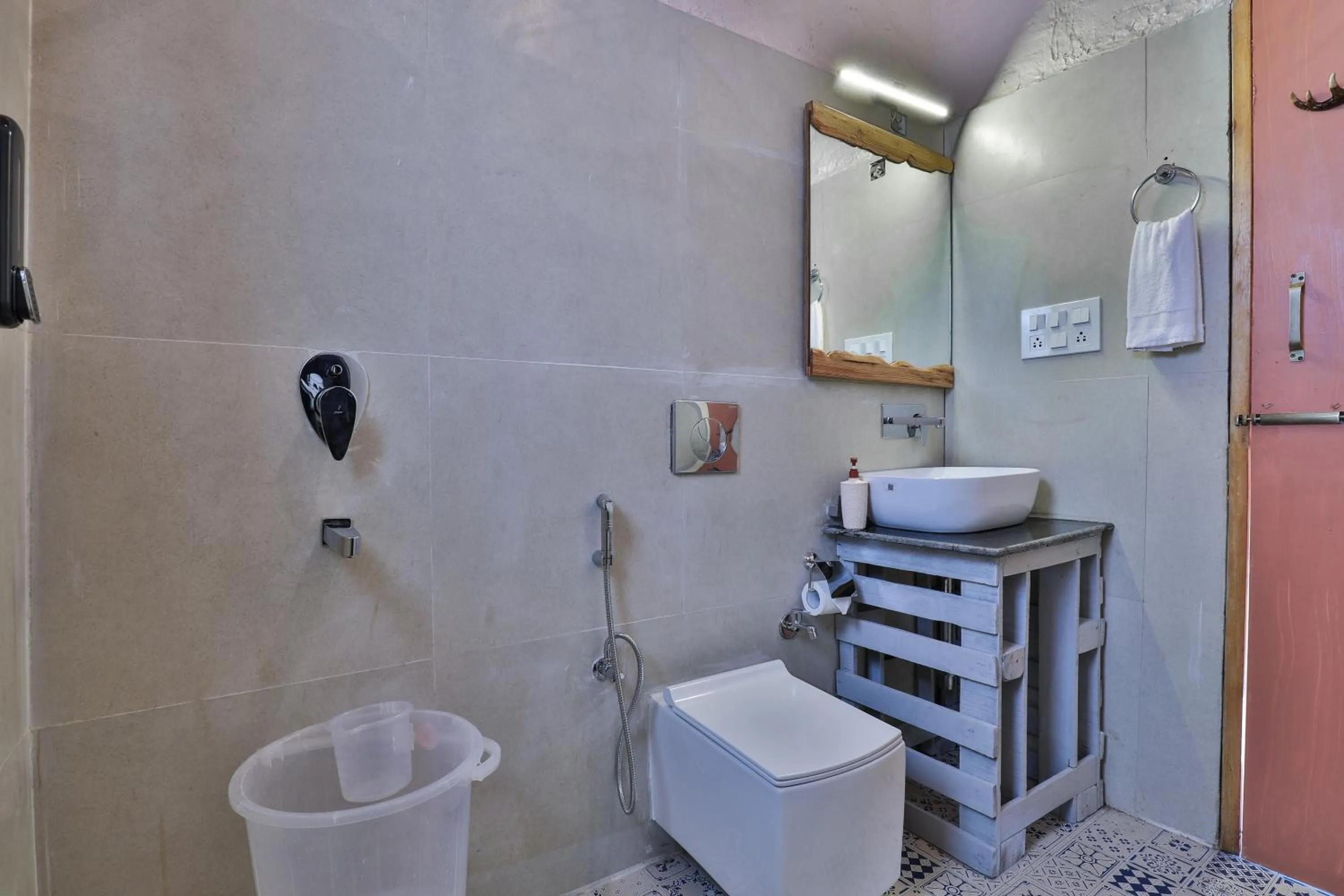 Bathroom in Seclude Pangot, Perch