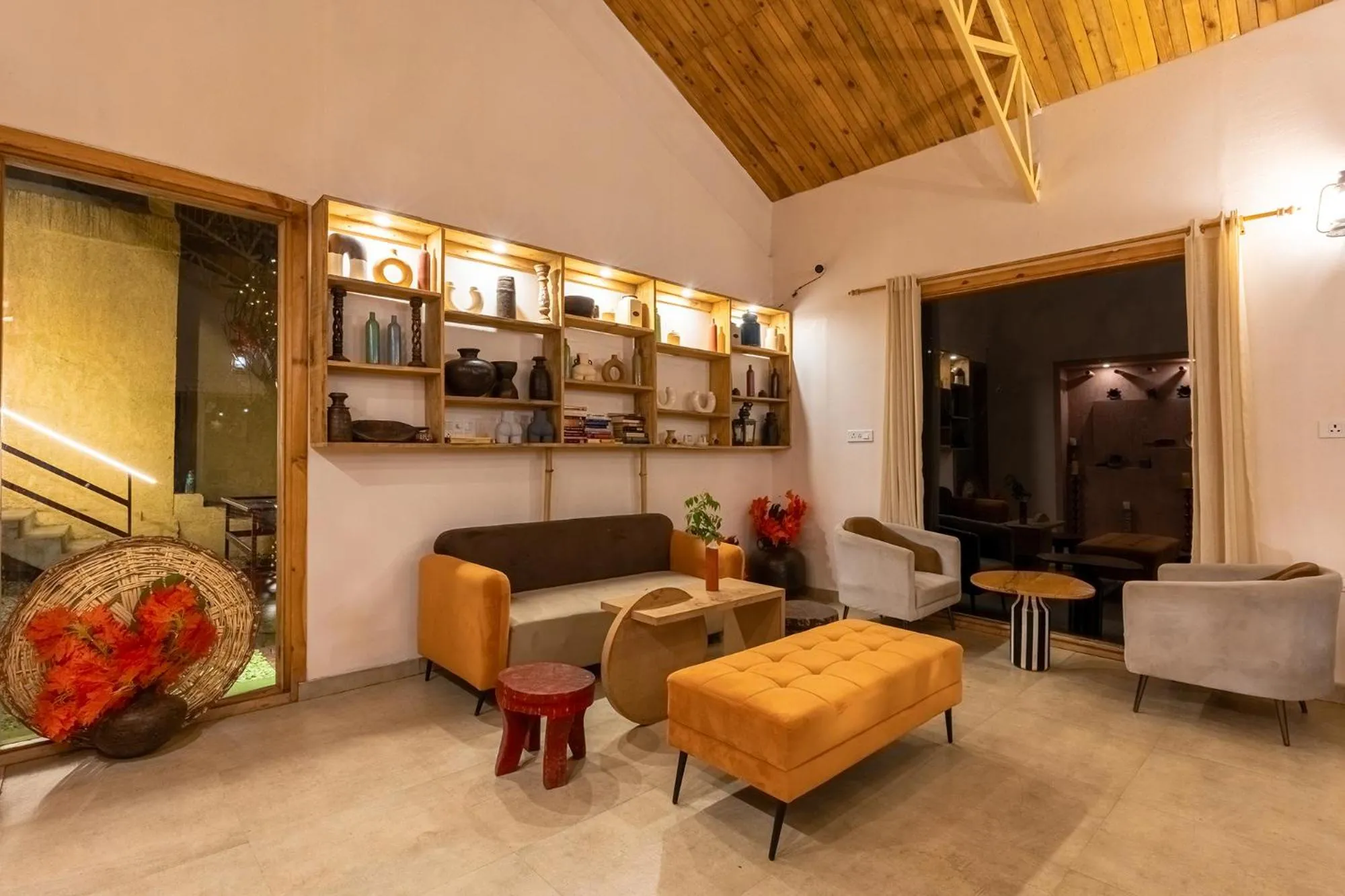 Living room in Seclude Pangot, Perch