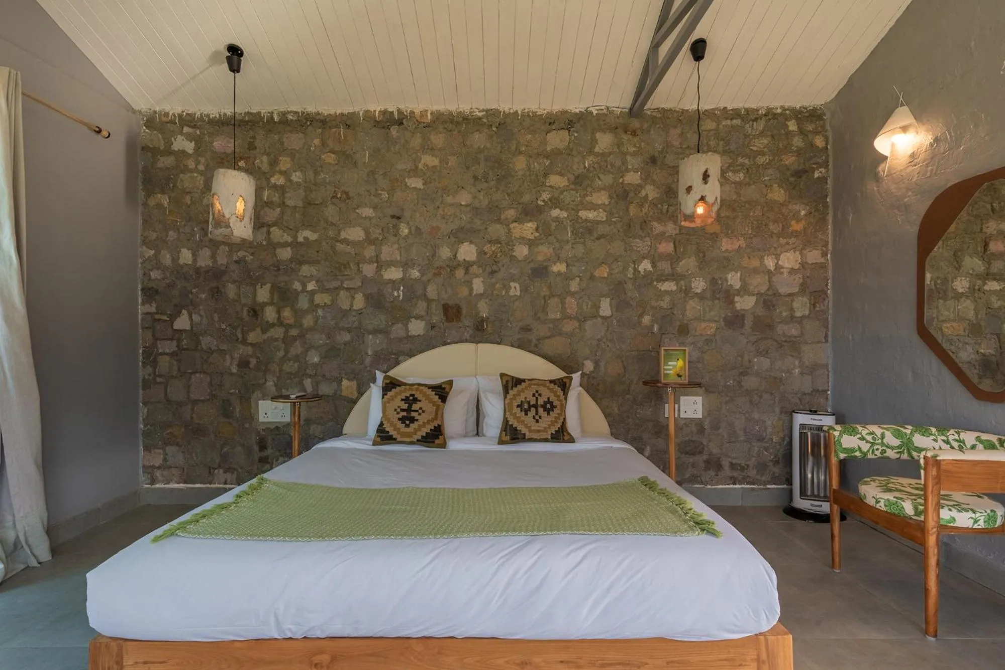 Bedroom, Bed in Seclude Pangot, Perch