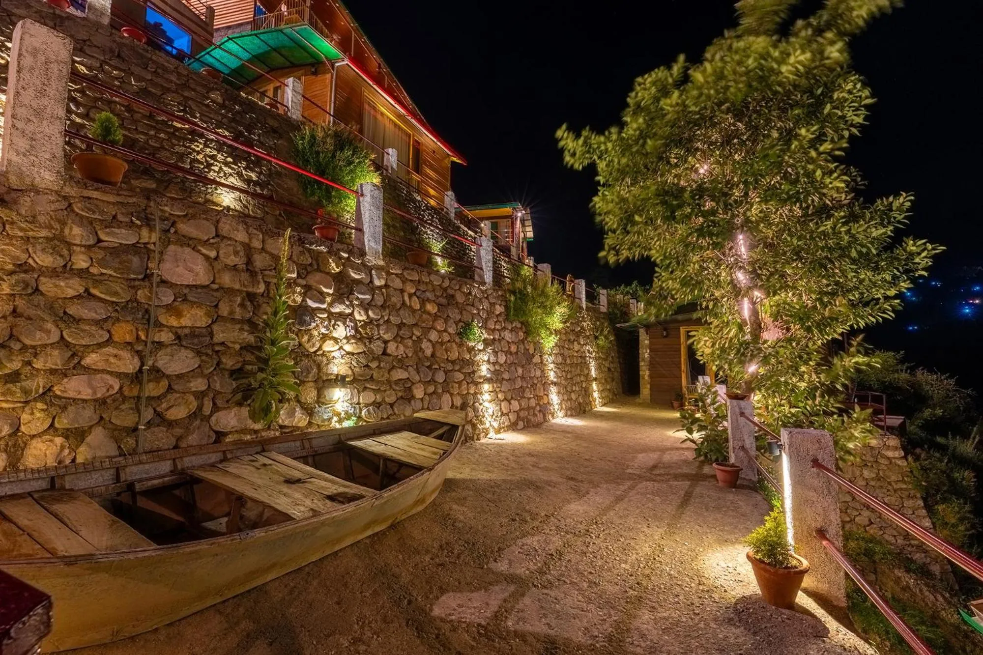 Property building in Seclude Pangot, Perch