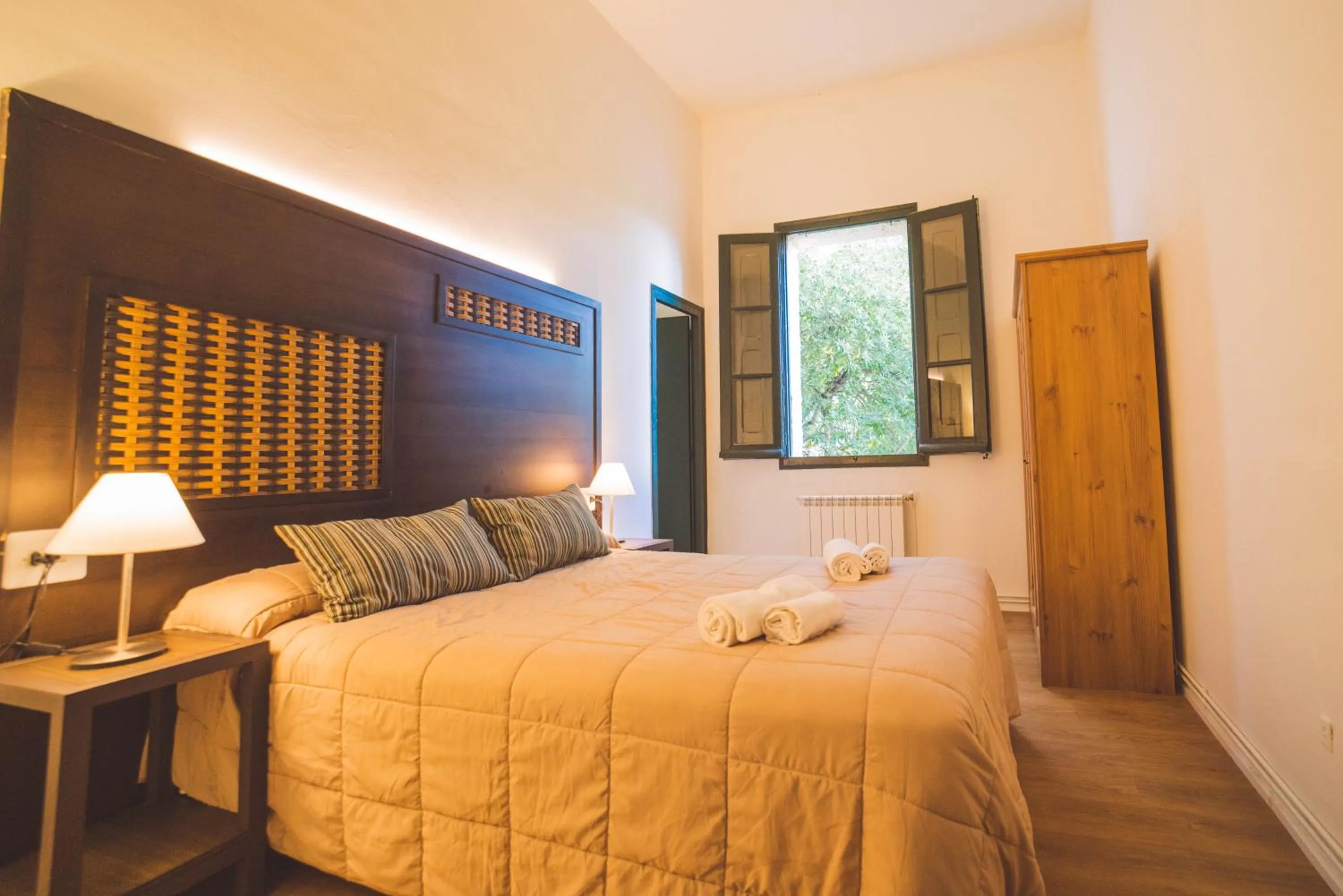 Bedroom, Bed in Hotel Rural y Apartamentos Villa Engracia