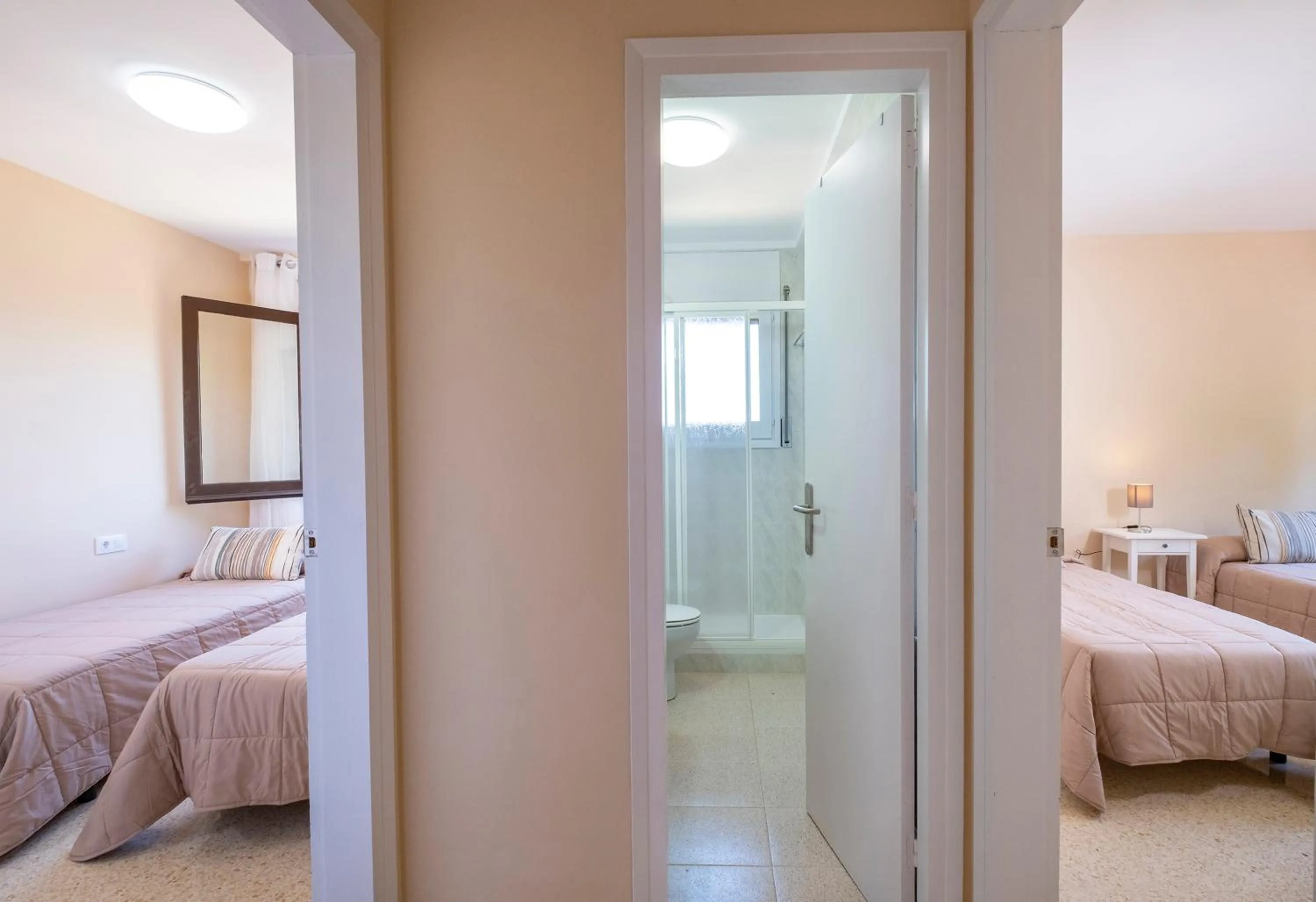 Bathroom, Bed in Hotel Rural y Apartamentos Villa Engracia