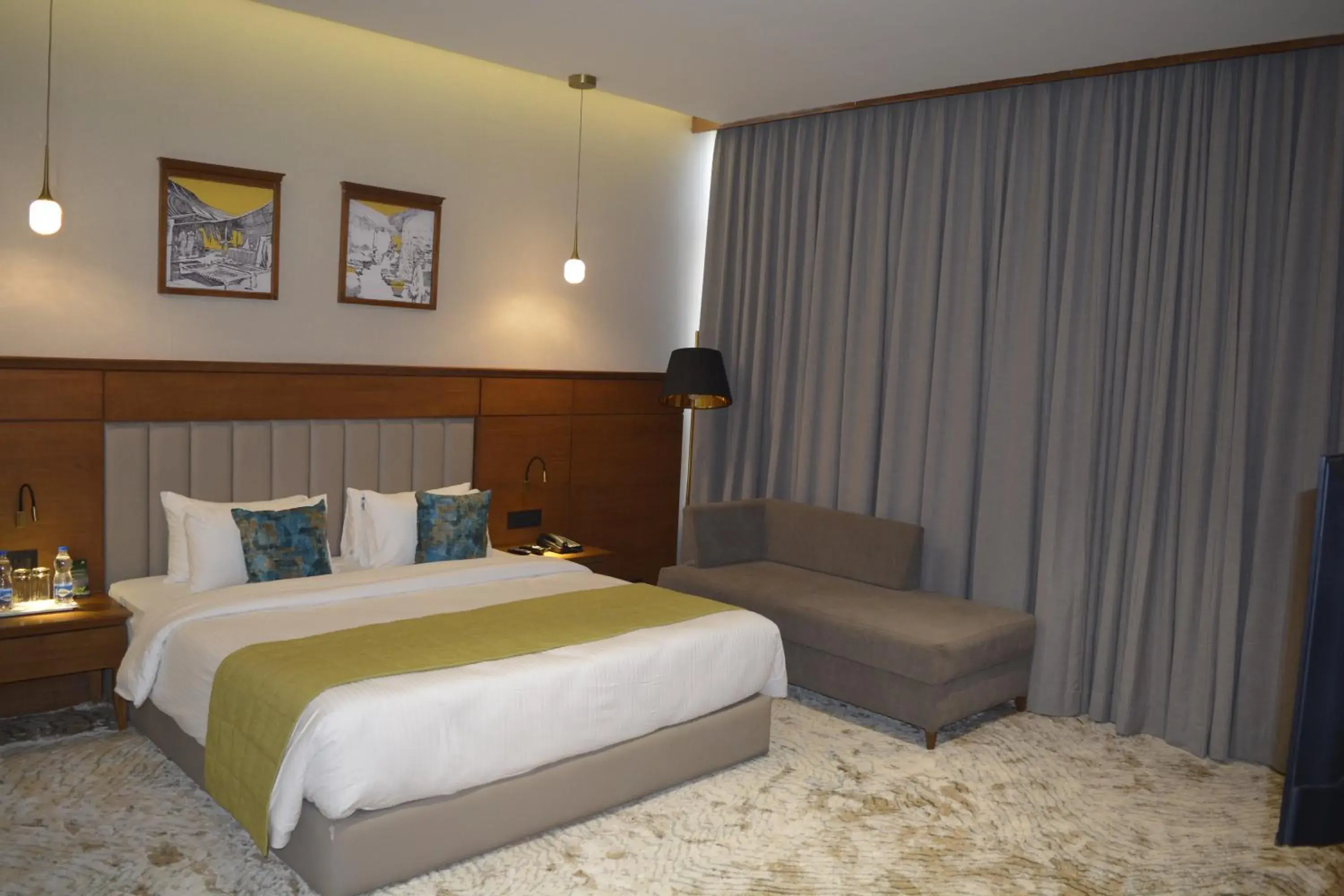 Suite in Sayaji Morbi Suite in Sayaji Morbi