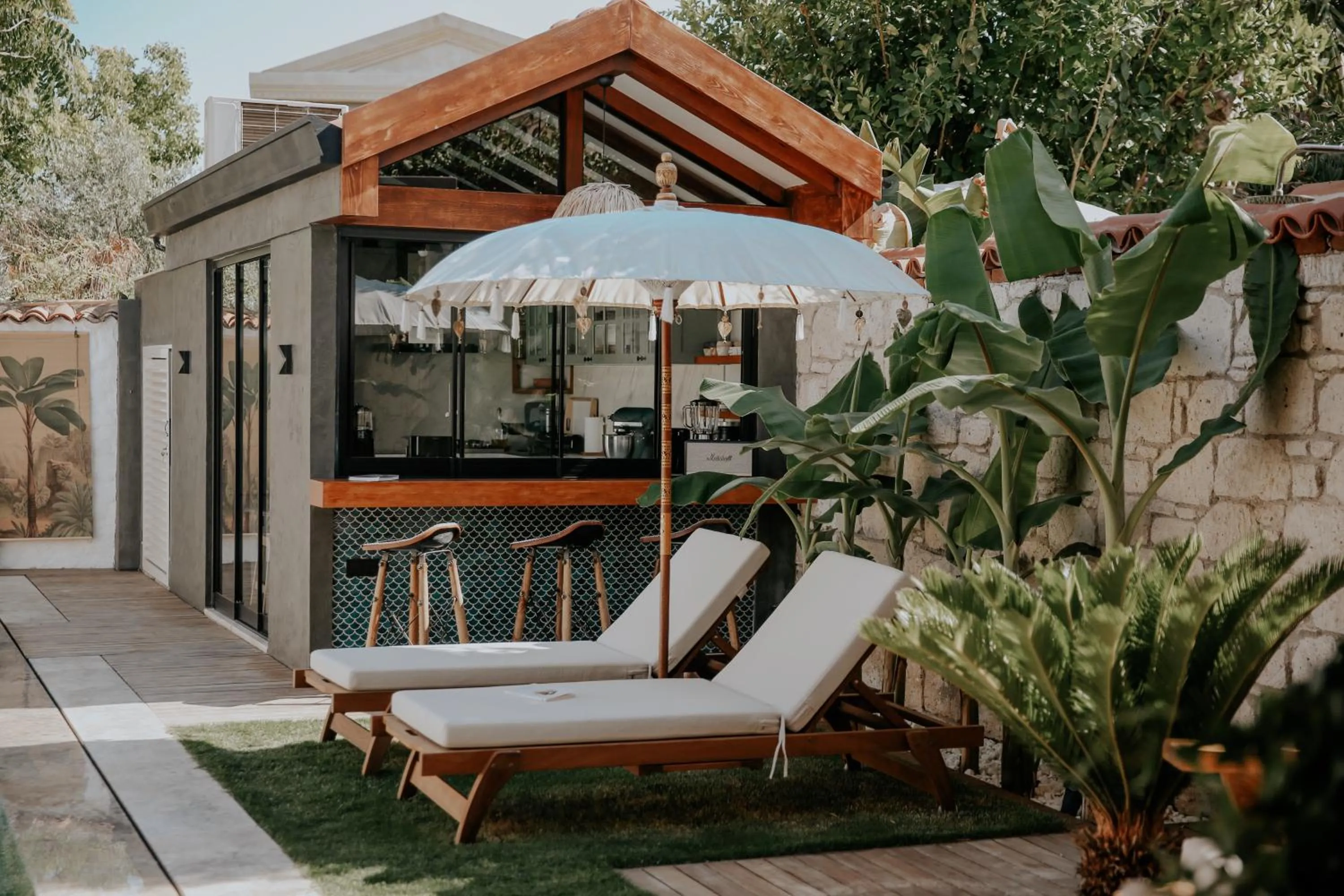 sunbed in paye alaçatı butik otel