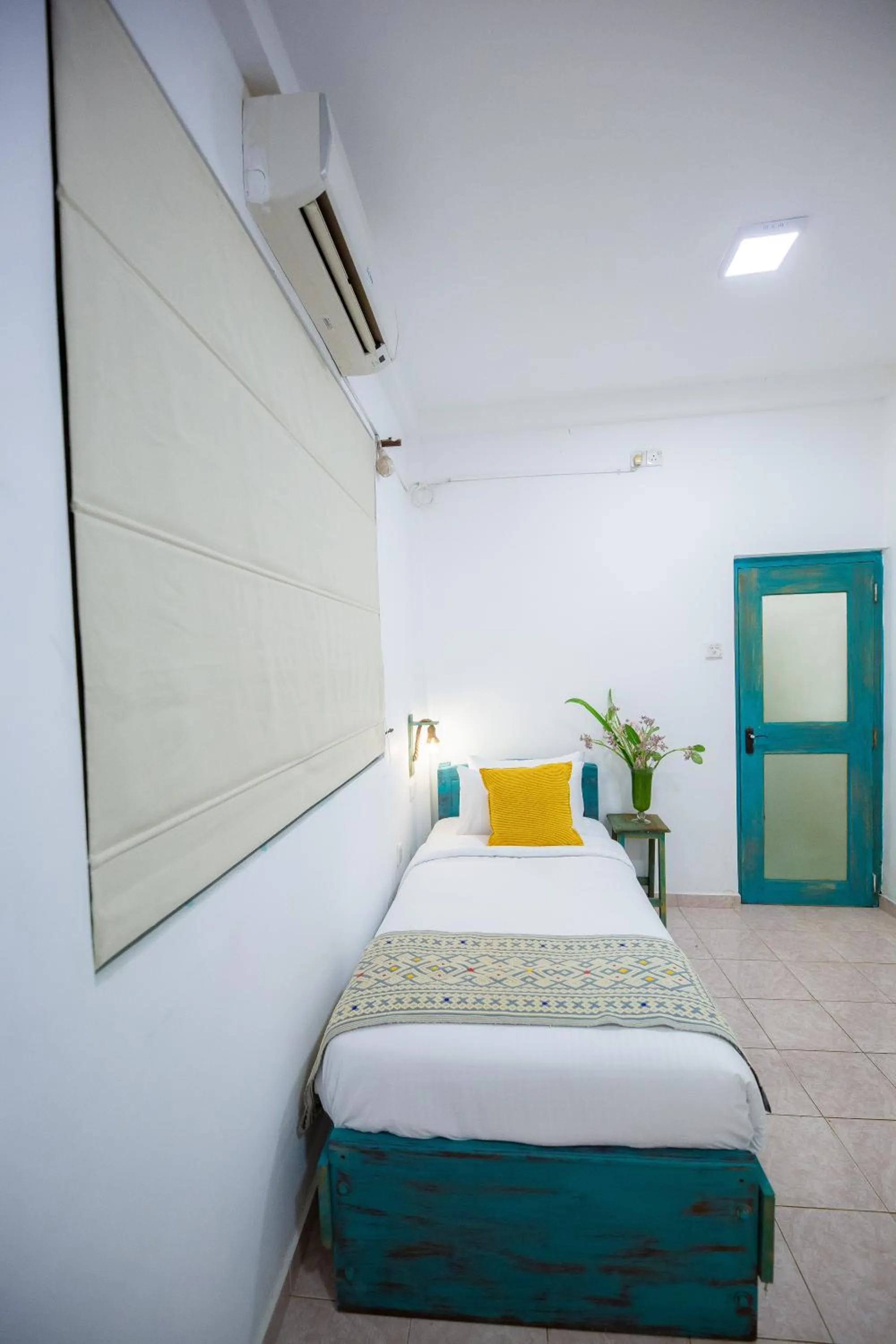 Bed in Moi Galle Fort by DBI