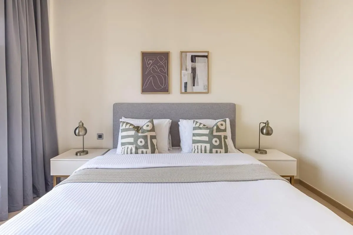 Bed in Frank Porter - RP Heights
