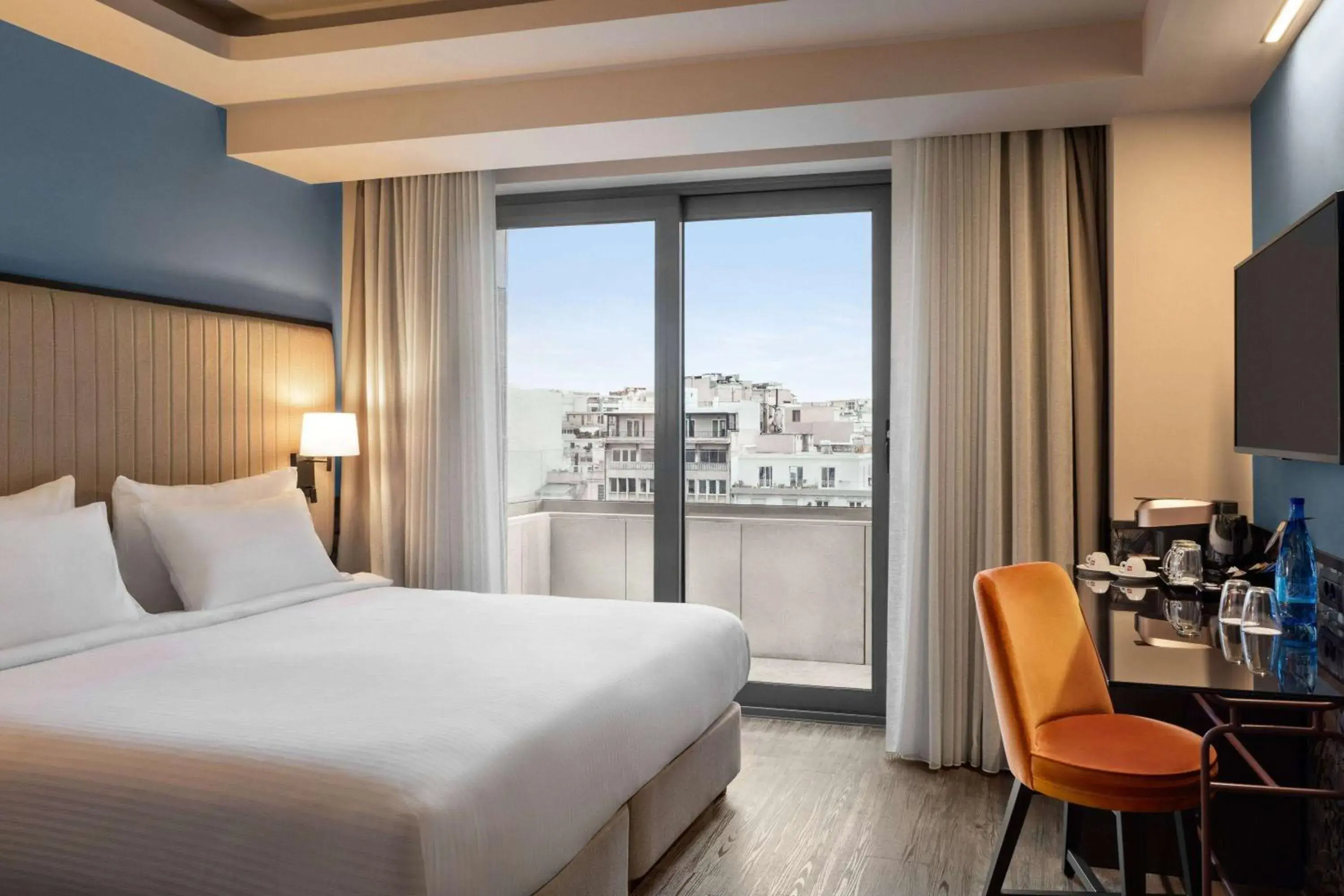 Photo of the whole room, Bed in Zeus Essence Athens Central, former Athens Key Photo of the whole room, Bed in Zeus Essence Athens Central, former Athens Key