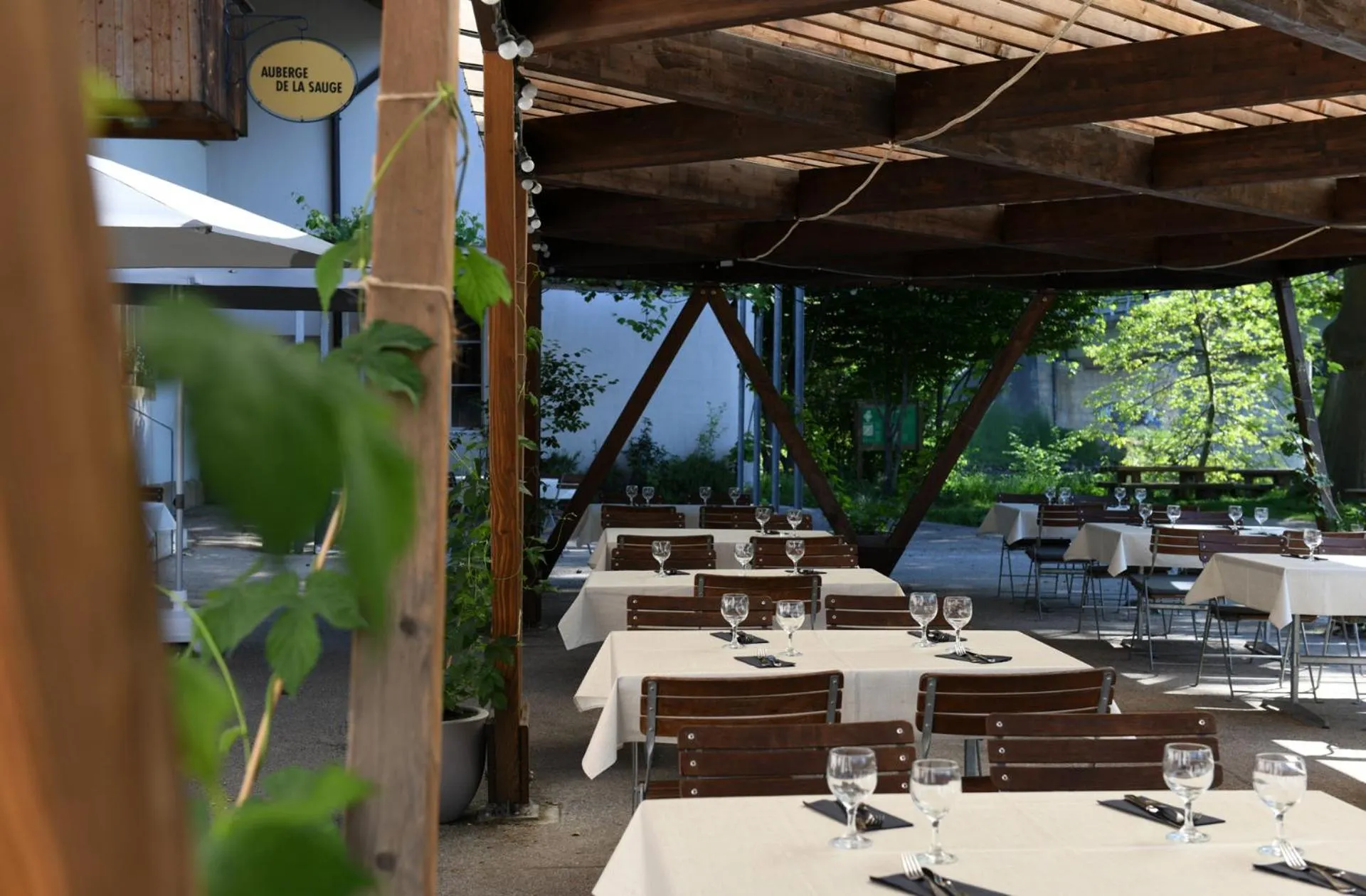 Property building in Hôtel Domaine de la Sauge