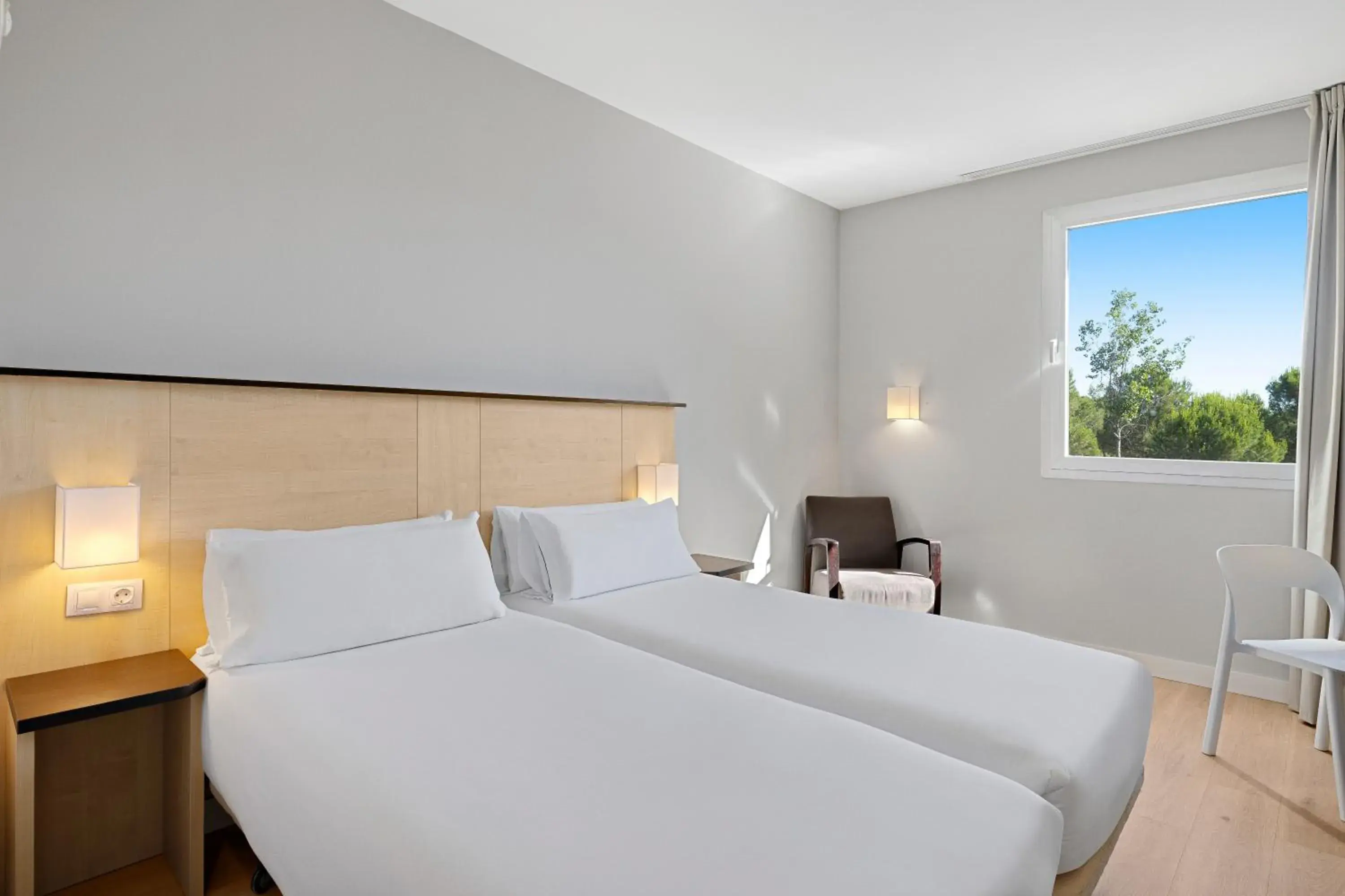 Standard Twin Room in B&B HOTEL Madrid Pinar de las Rozas Standard Twin Room in B&B HOTEL Madrid Pinar de las Rozas