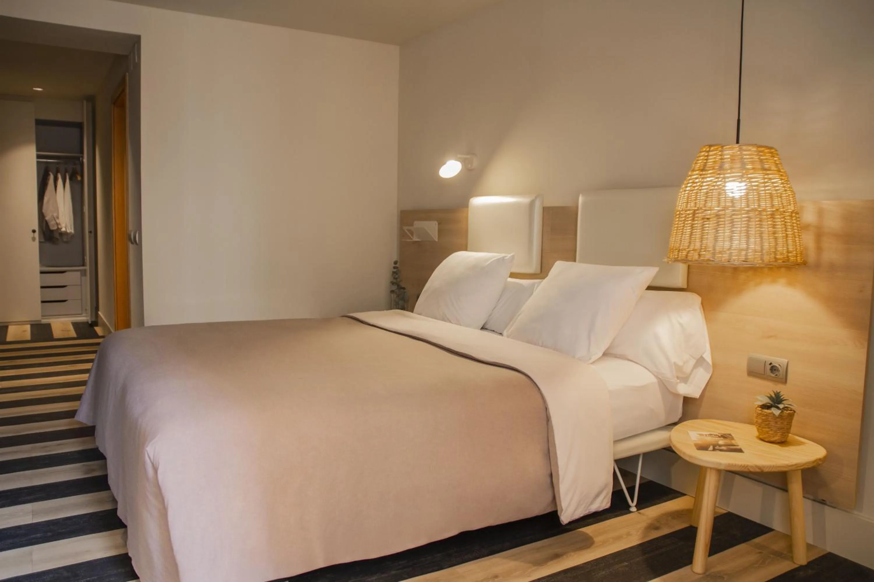 Bed in room Select Bilbao