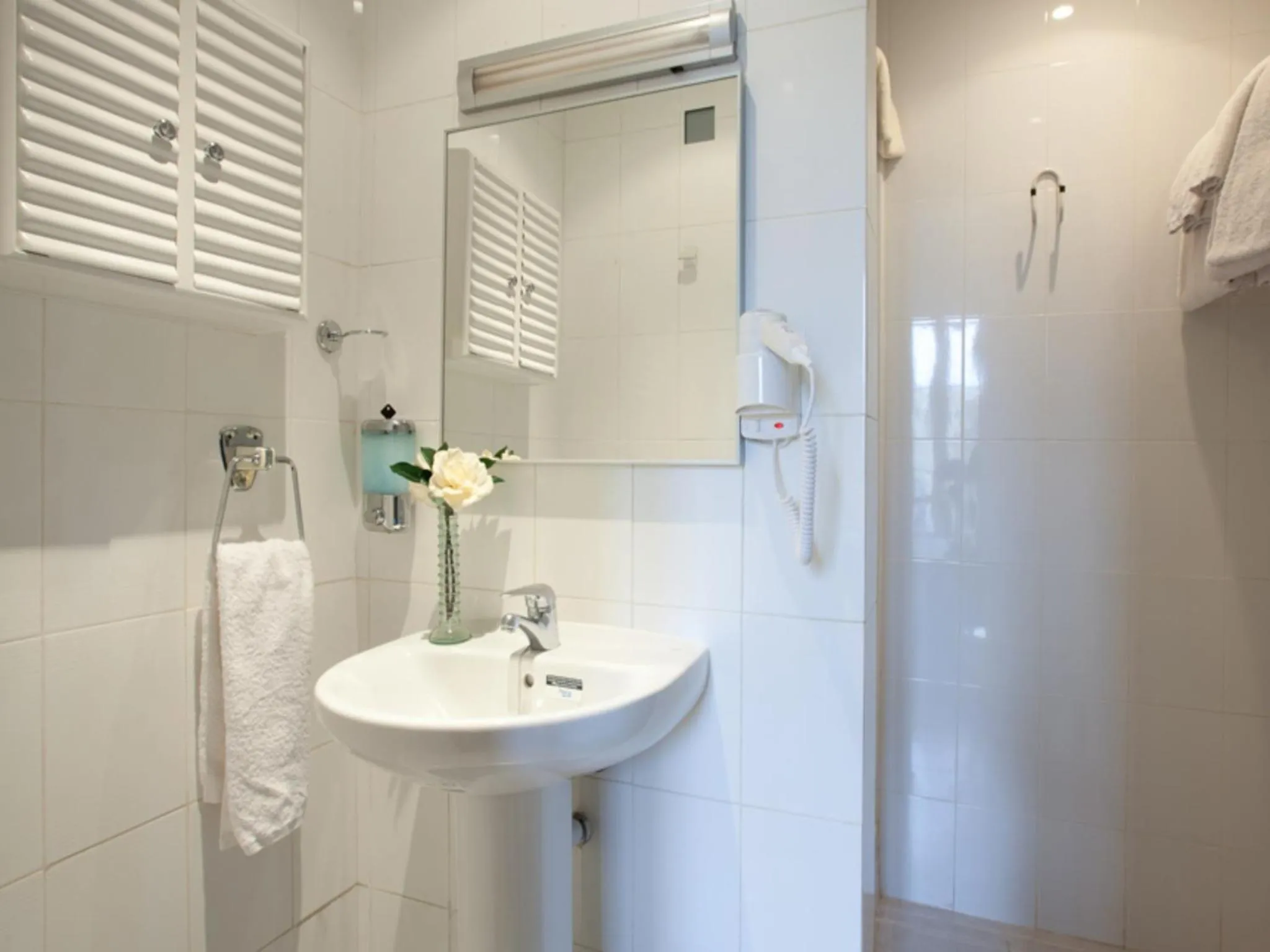 People in Hostal Felipe 2