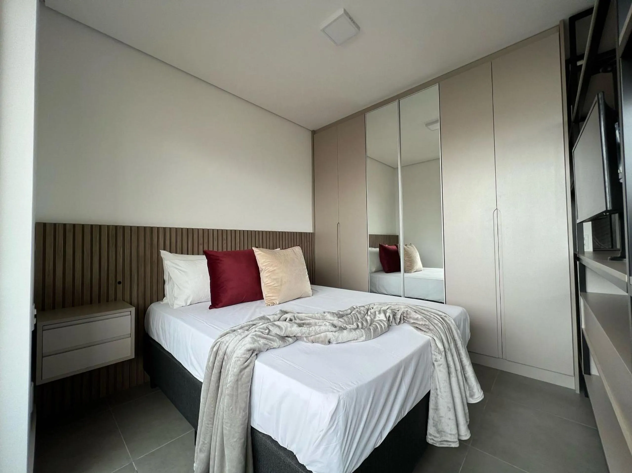 Bed in Vossa Bossa Capote Valente