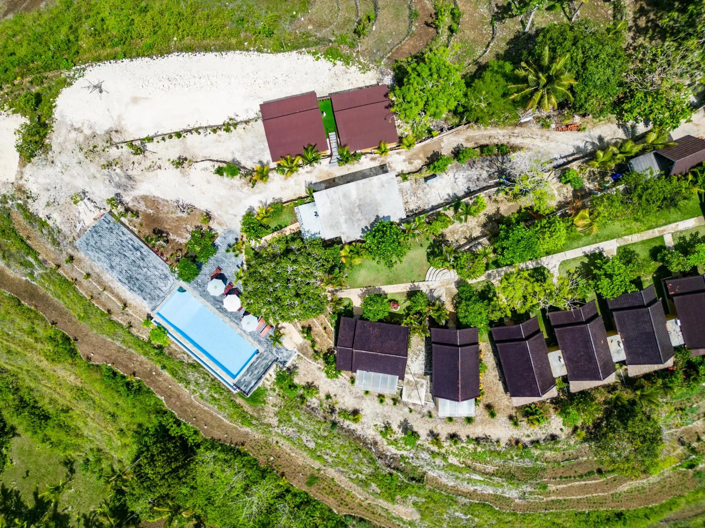 Property building in Nusa Penida Pini Sentana
