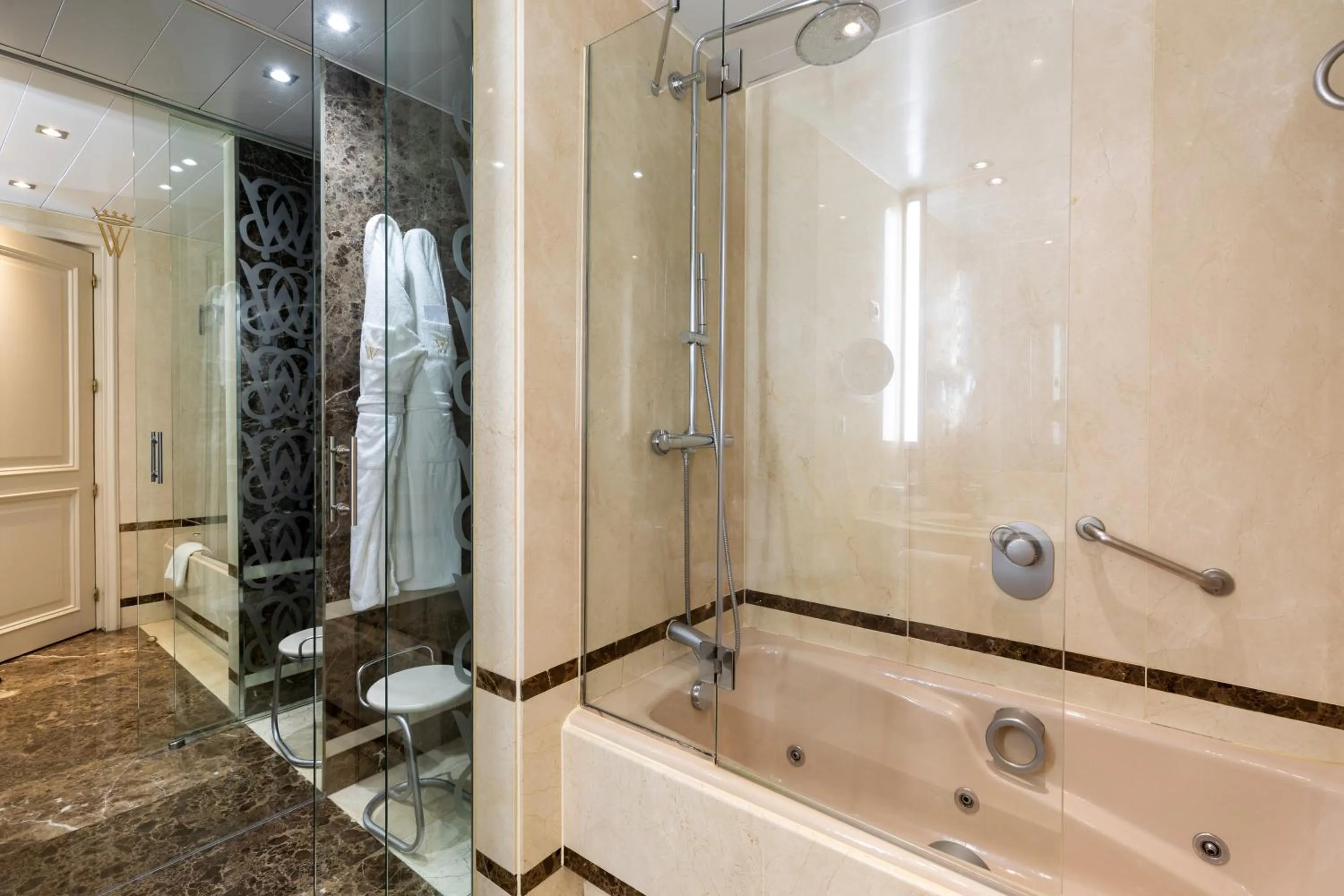 Bathroom in Wellington Hotel & Spa Madrid