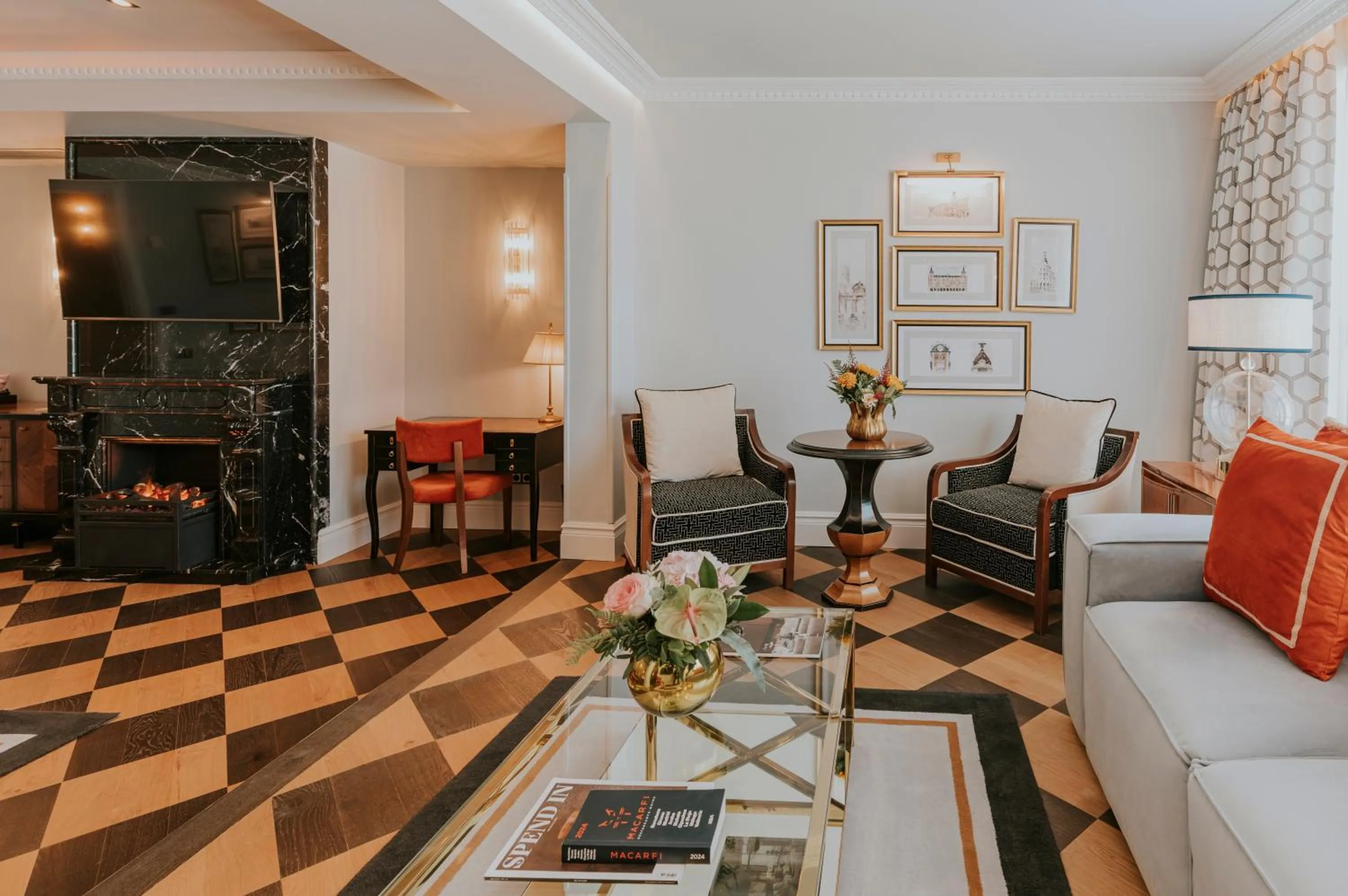 Seating area in Wellington Hotel & Spa Madrid