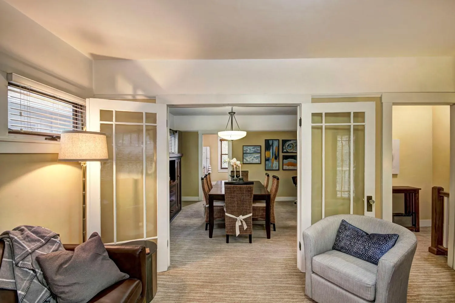 Charming 2Bed French Colonial Apartment in Desirable Midtown Sacramento