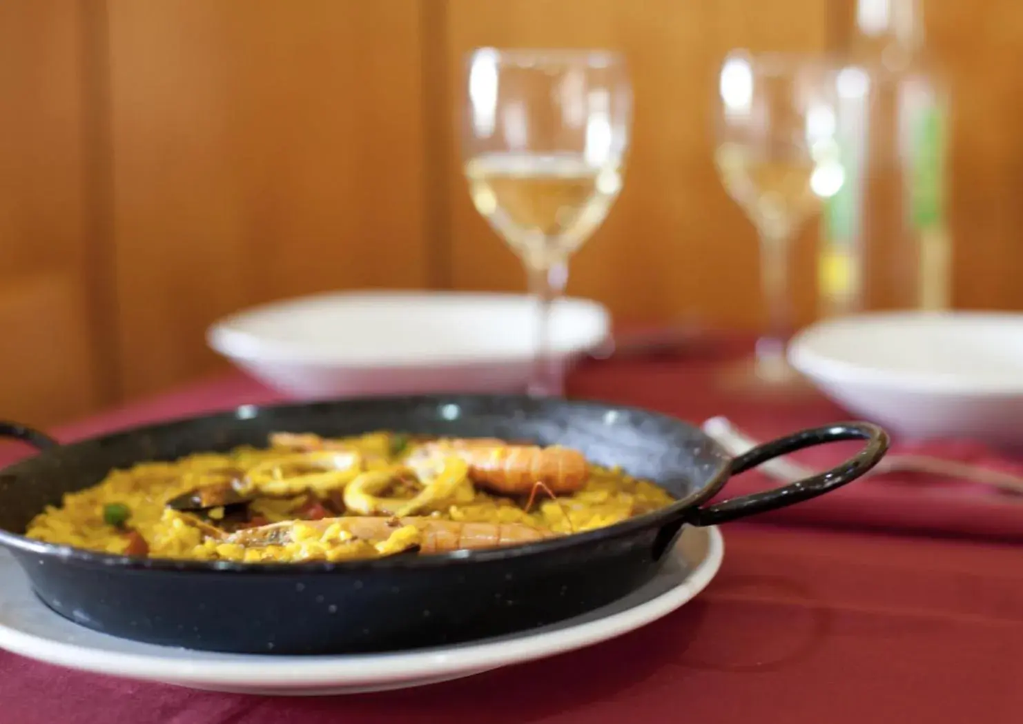 Food and drinks in Hotel Ciutat De Sant Adria Food and drinks in Hotel Ciutat De Sant Adria