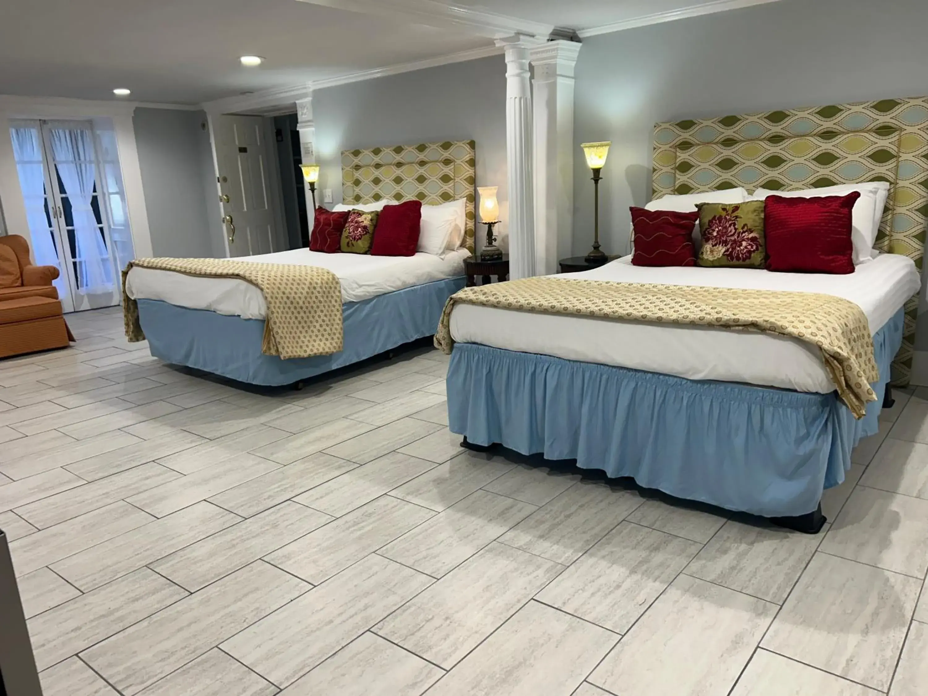 Photo of the whole room, Bed in The Inn at Cedar Grove Photo of the whole room, Bed in The Inn at Cedar Grove