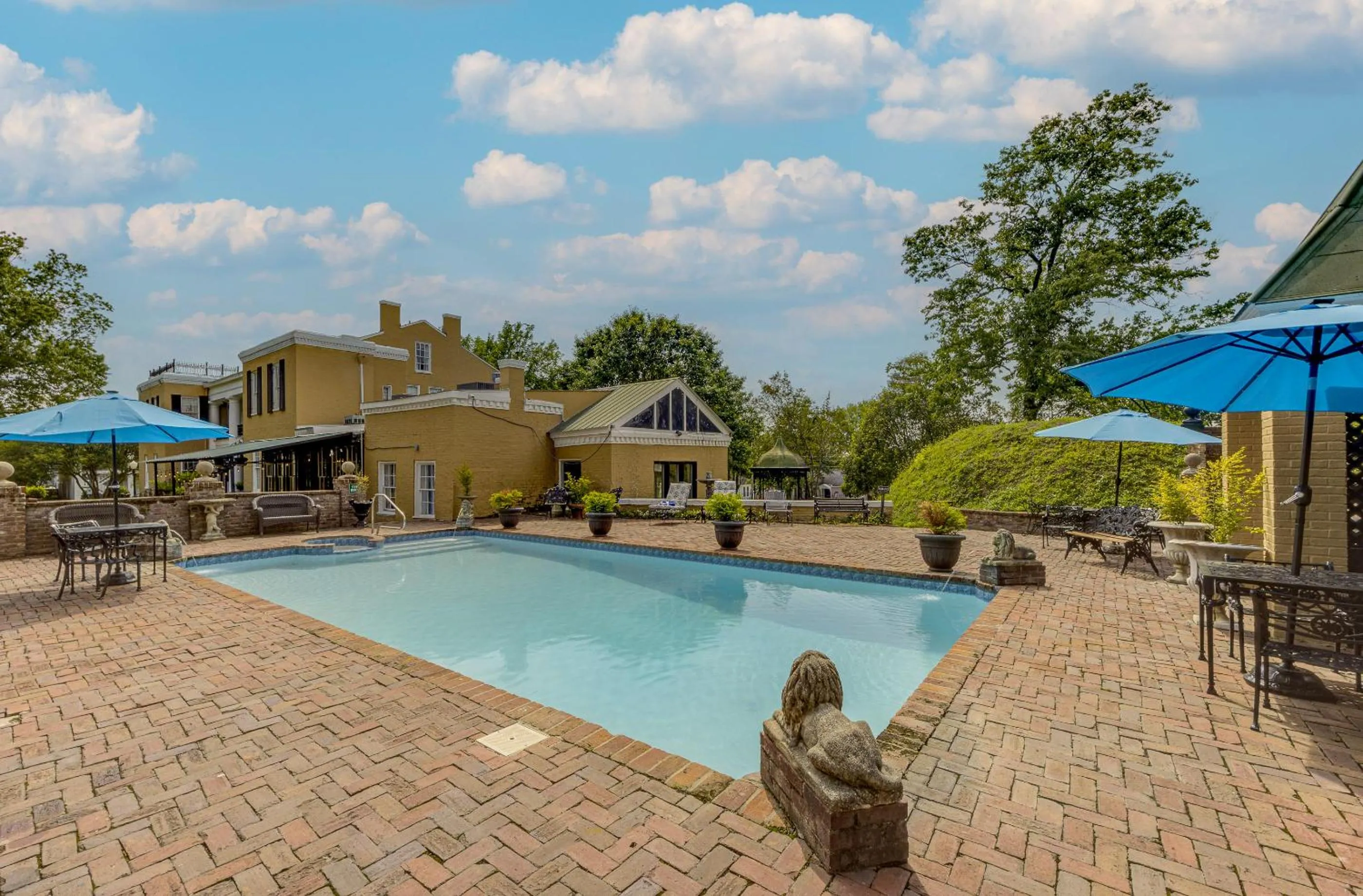 Swimming pool in The Inn at Cedar Grove