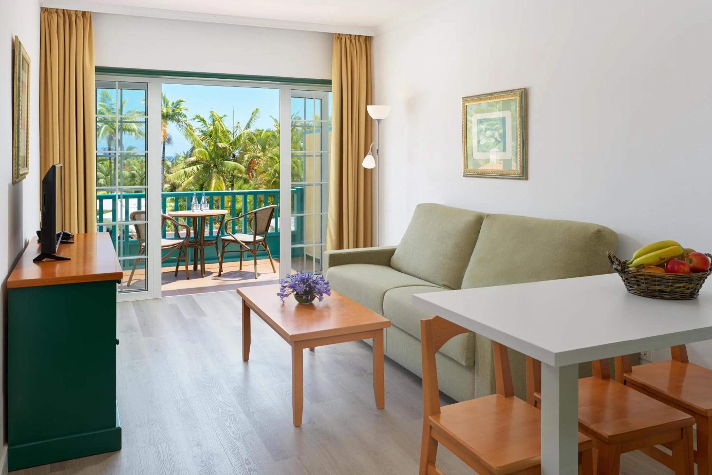 Photo of the whole room in Hacienda San Jorge