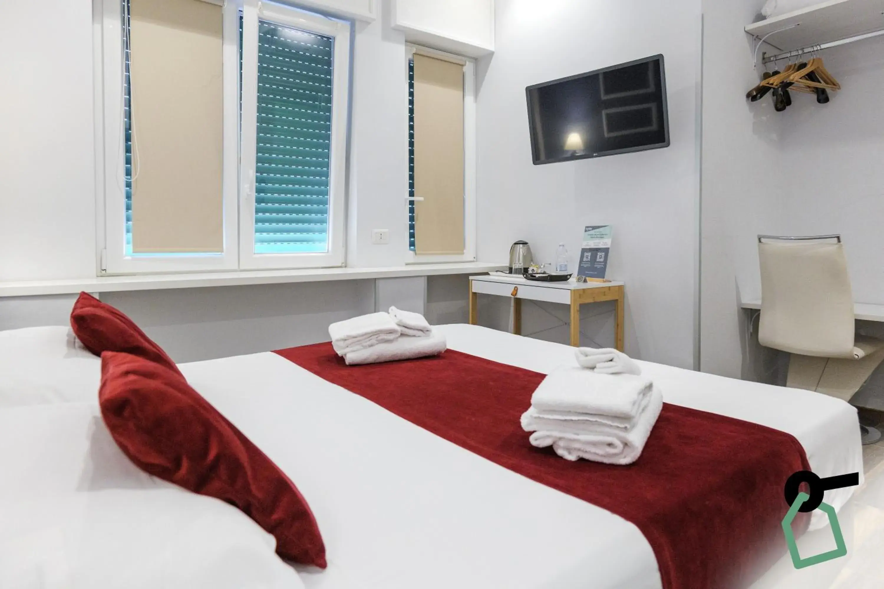 Deluxe Room - single occupancy in HOTIDAY Room Collection - Napoli Botanique Deluxe Room - single occupancy in HOTIDAY Room Collection - Napoli Botanique