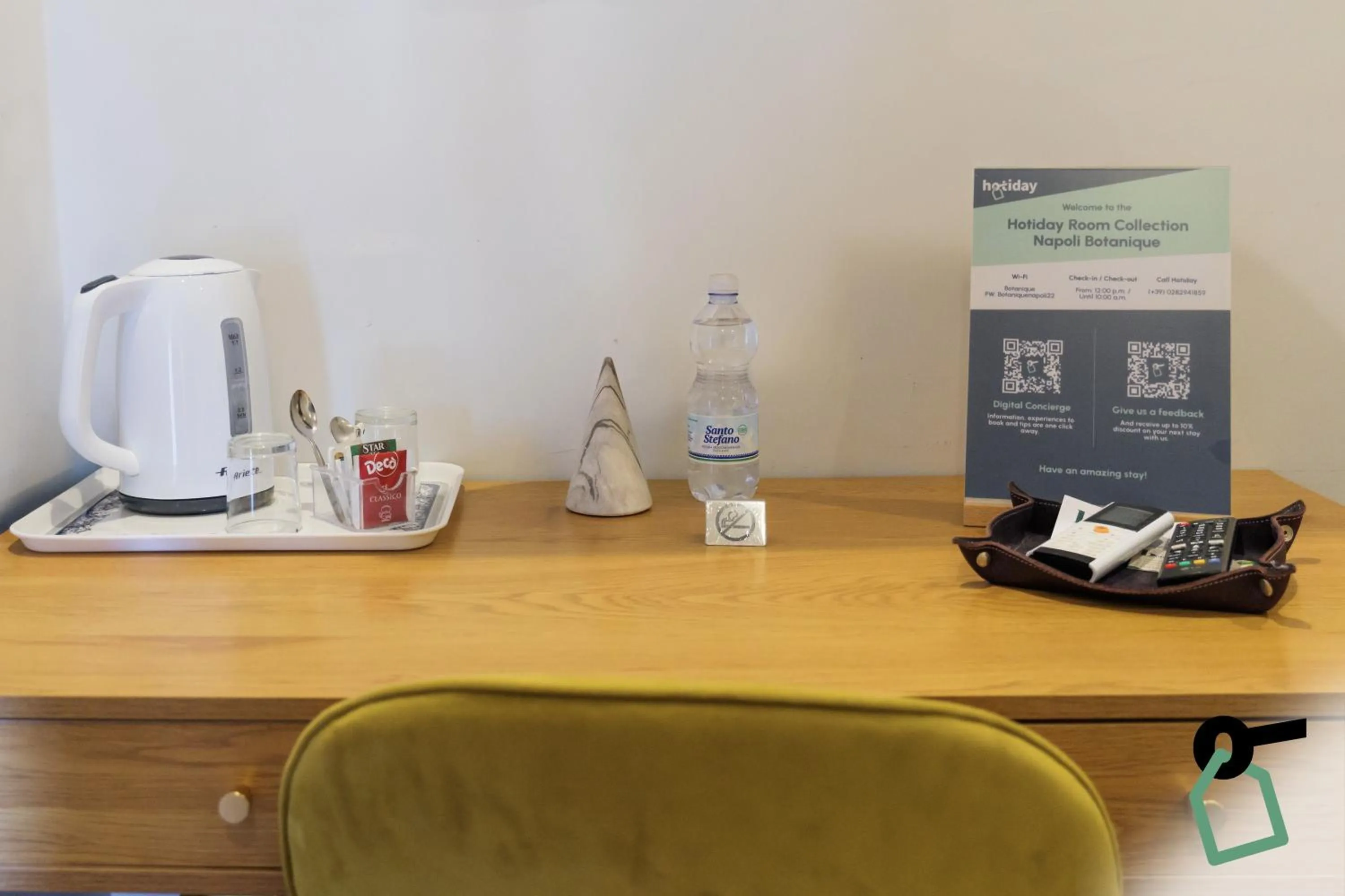 Coffee/tea facilities in HOTIDAY Room Collection - Napoli Botanique