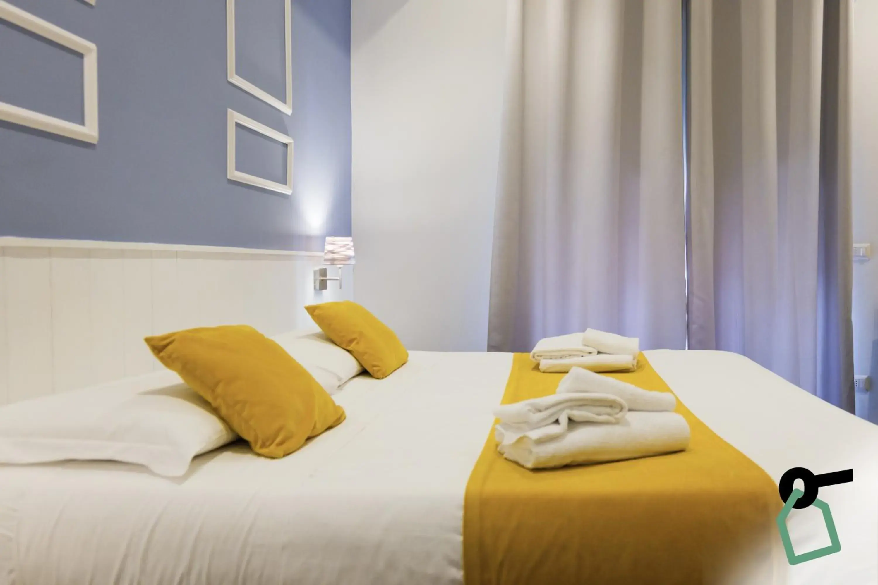 Double Room with Balcony - single occupancy in HOTIDAY Room Collection - Napoli Botanique Double Room with Balcony - single occupancy in HOTIDAY Room Collection - Napoli Botanique