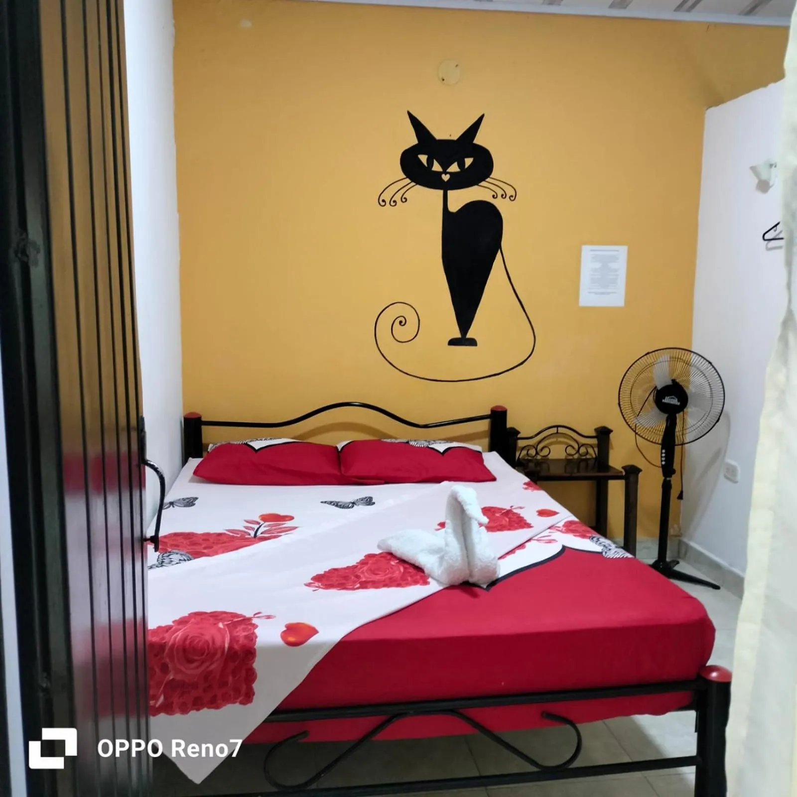 Bed in Hotel Plaza Confort Inn