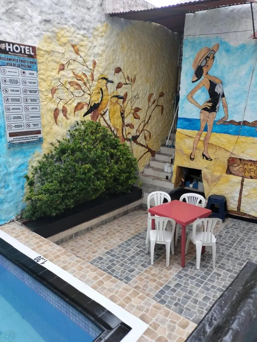 Hotel Plaza Confort Inn