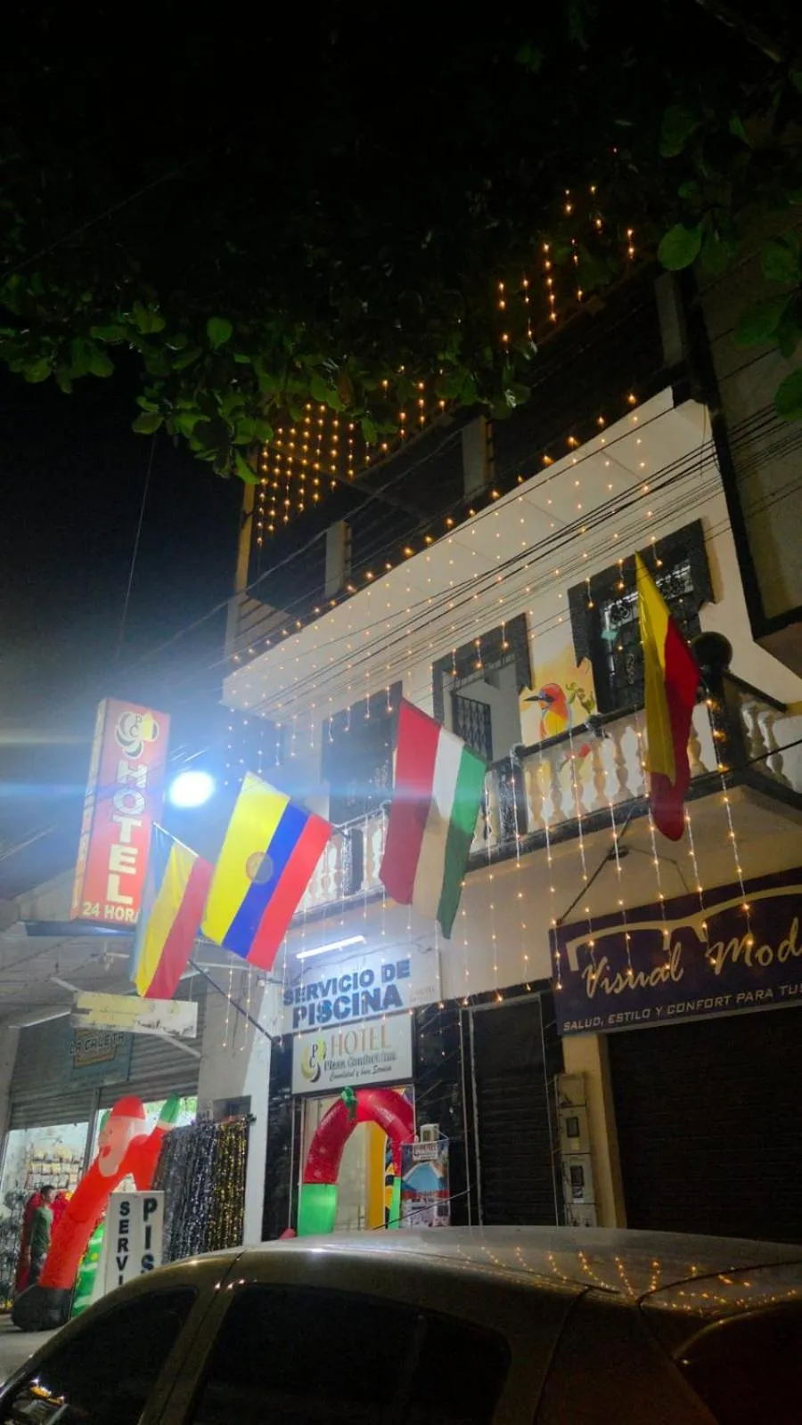 Hotel Plaza Confort Inn