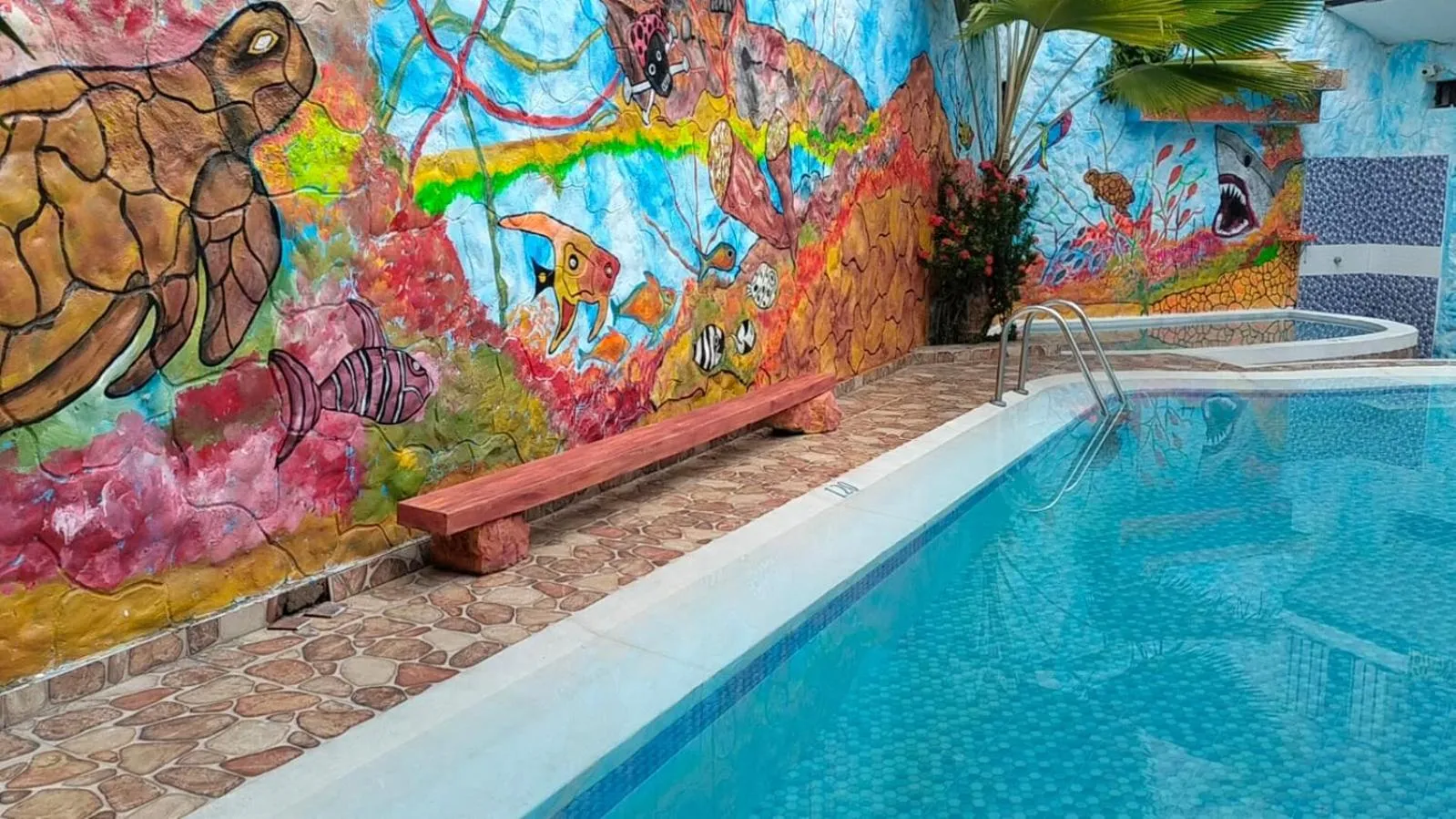 Hotel Plaza Confort Inn